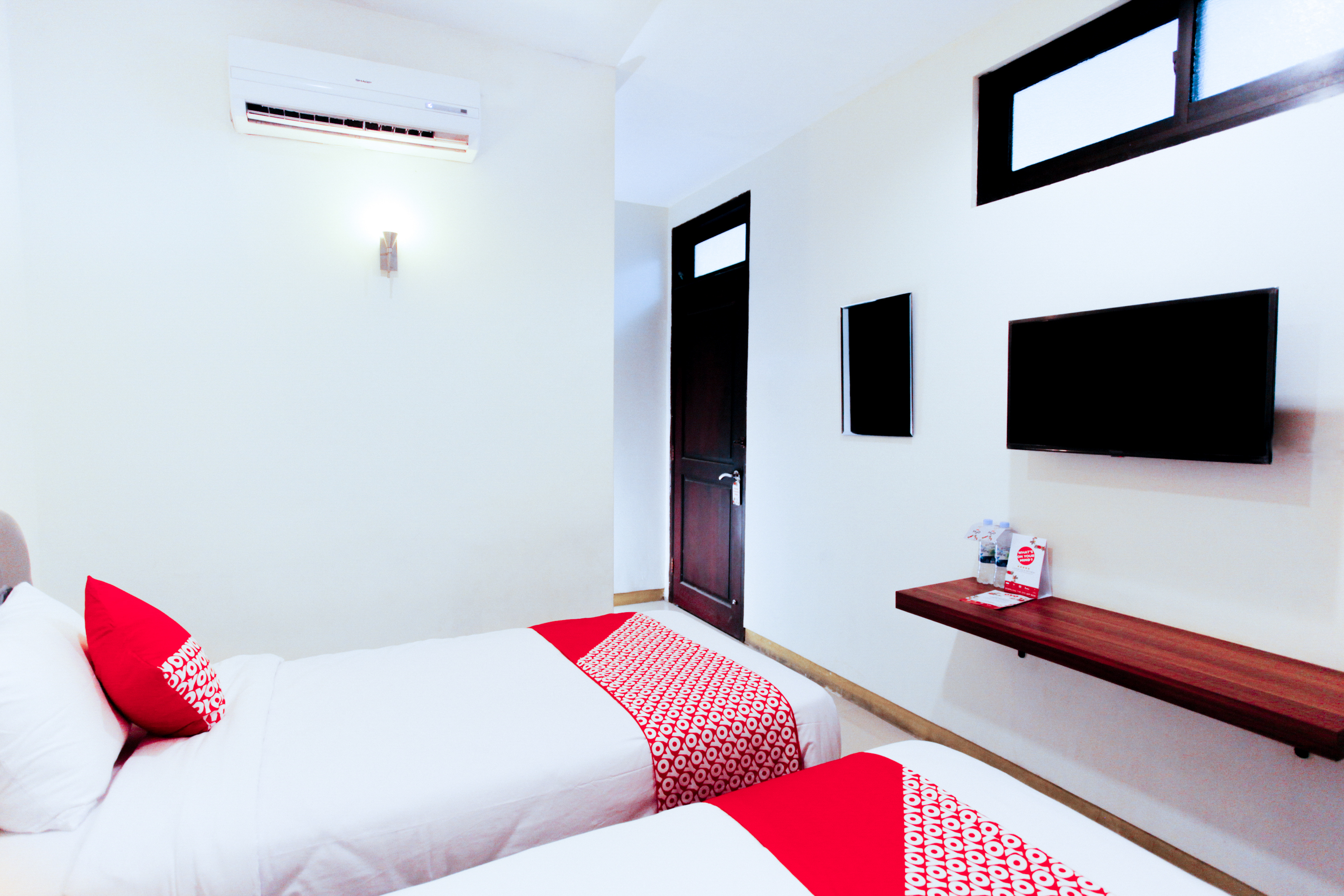 Uno Hotel by OYO Rooms