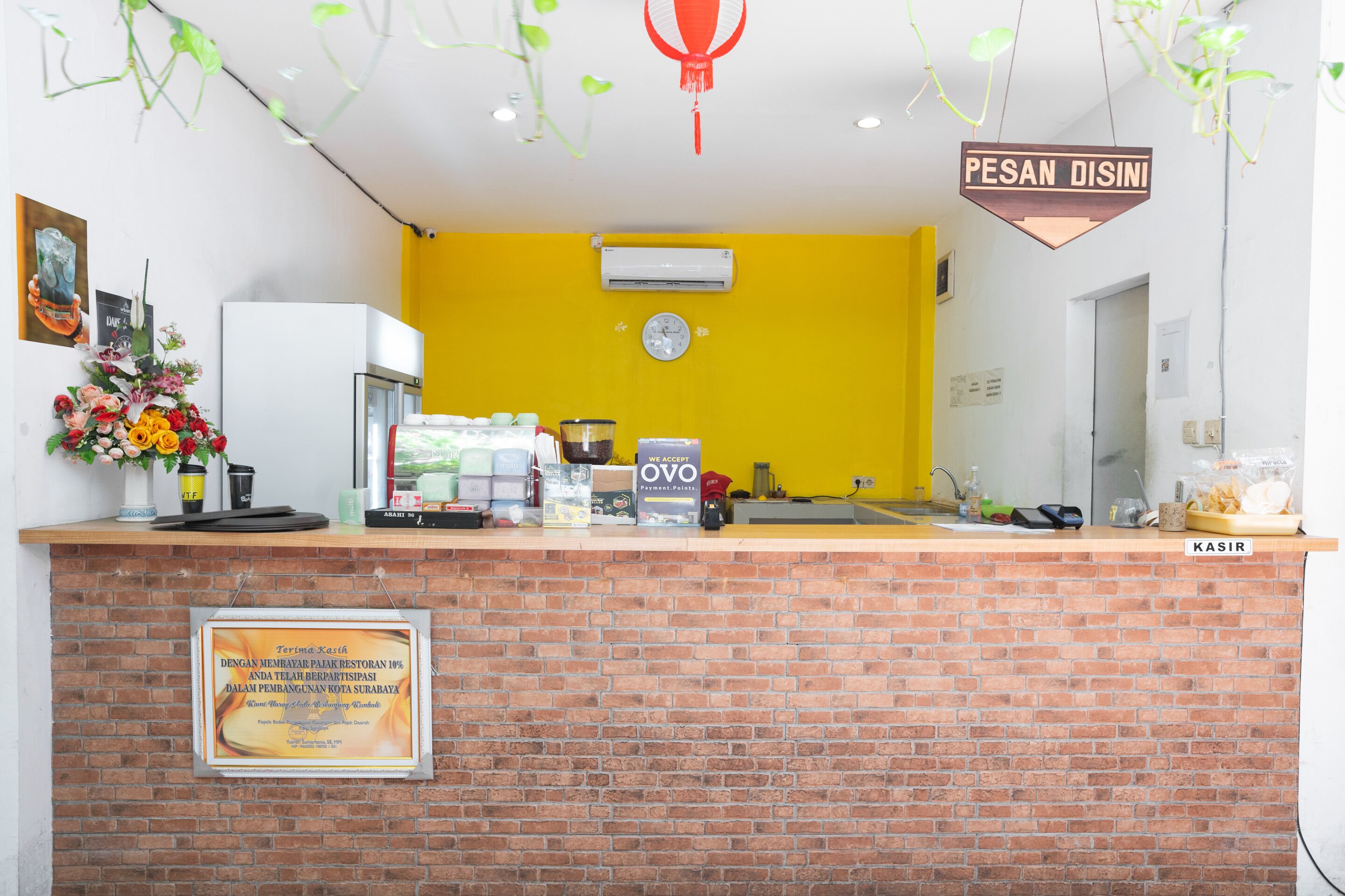 Urban 18 by OYO Rooms