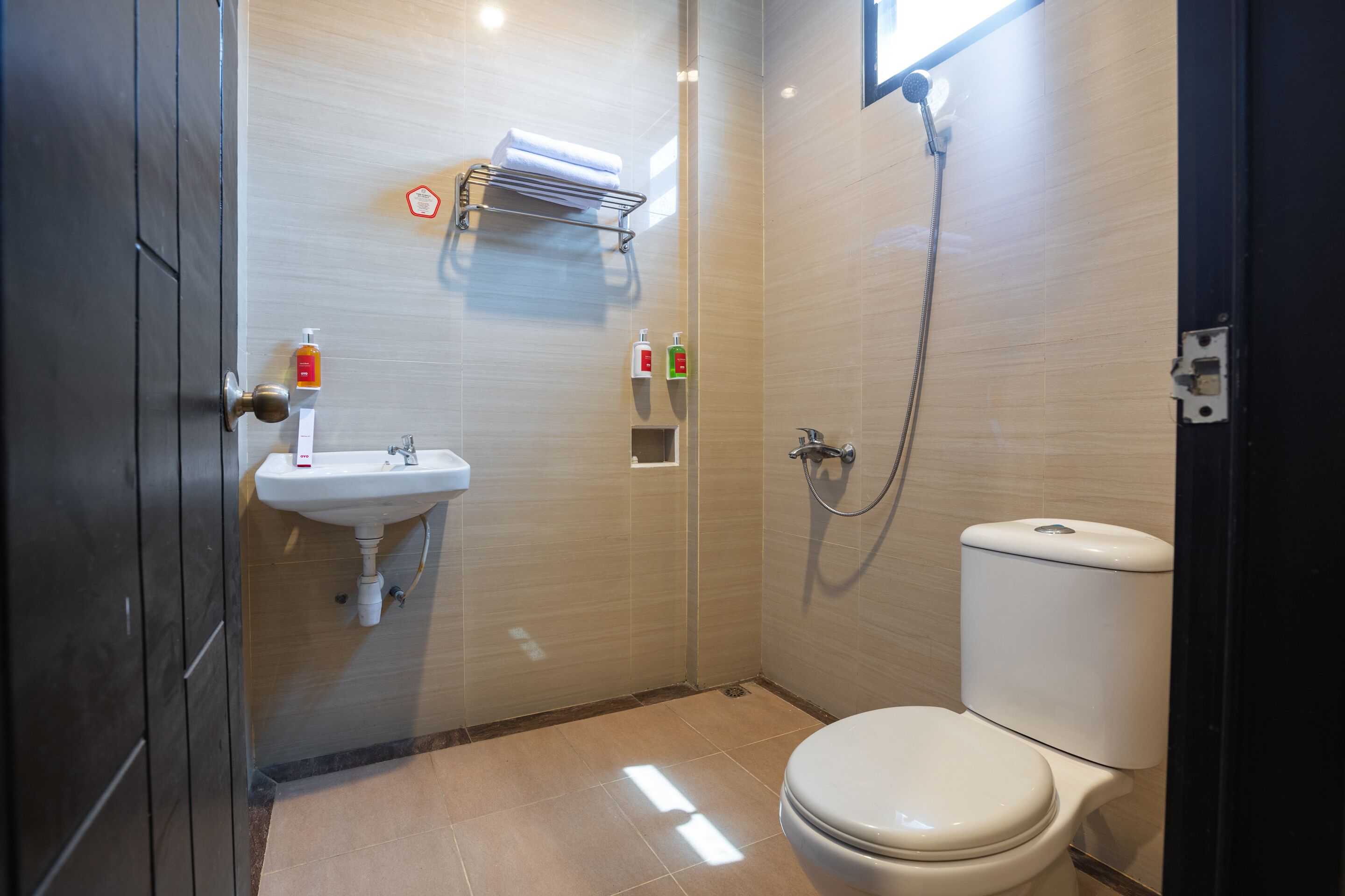 Urban 18 by OYO Rooms