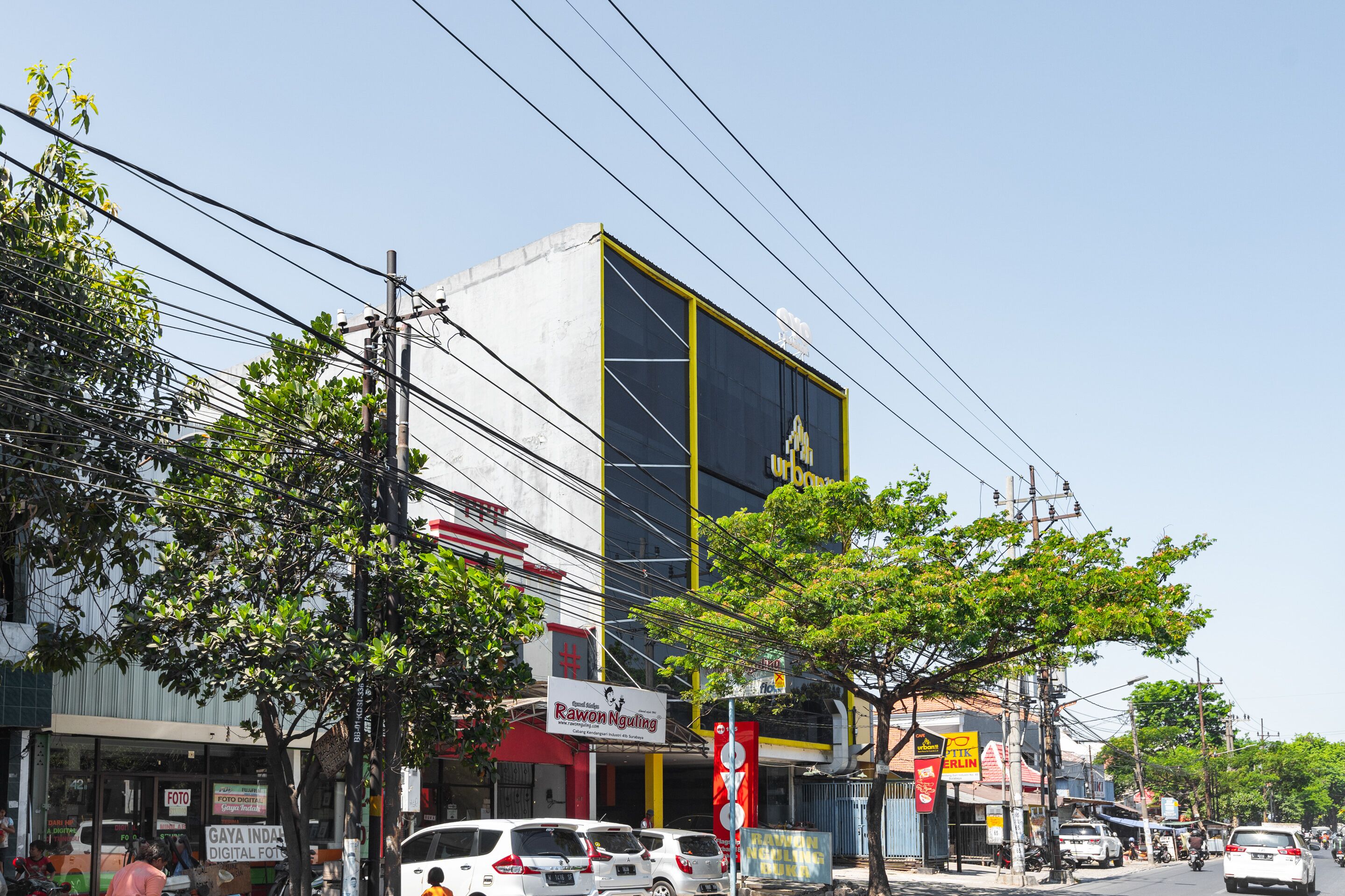 Urban 18 by OYO Rooms