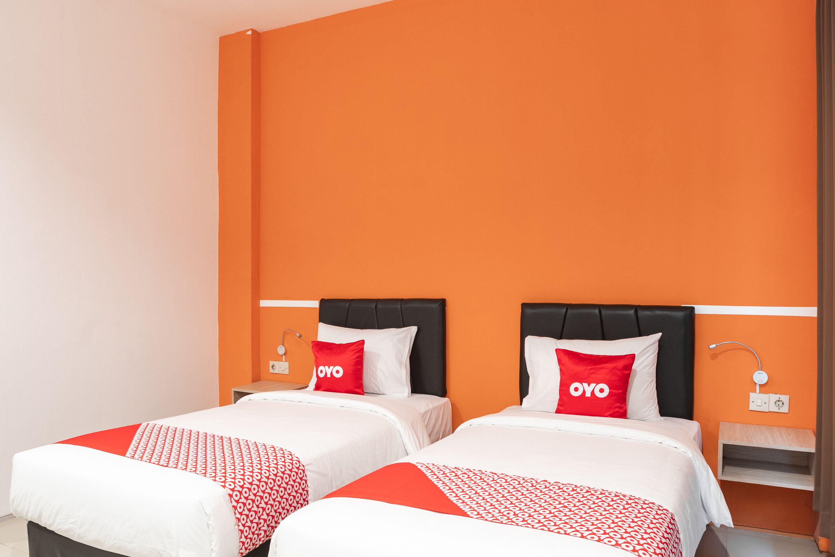 Urban 18 by OYO Rooms
