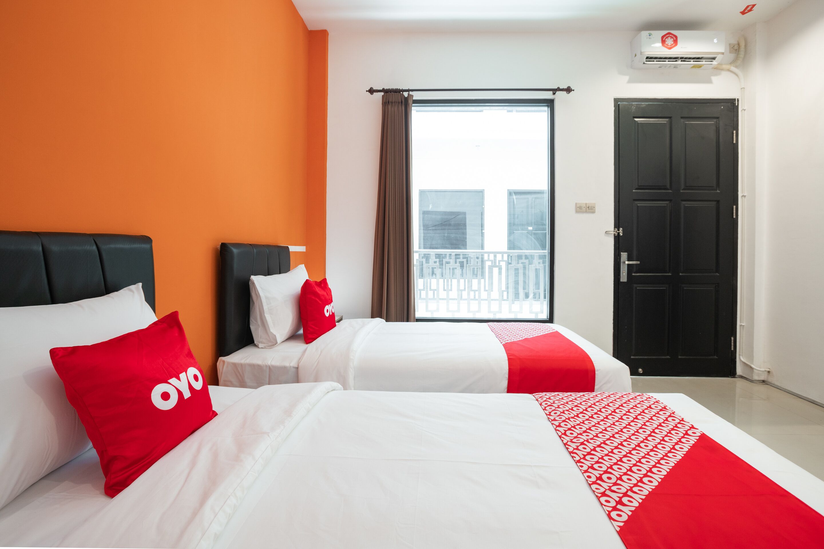 Urban 18 by OYO Rooms