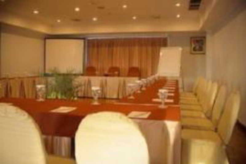 Weta International Hotel Surabaya