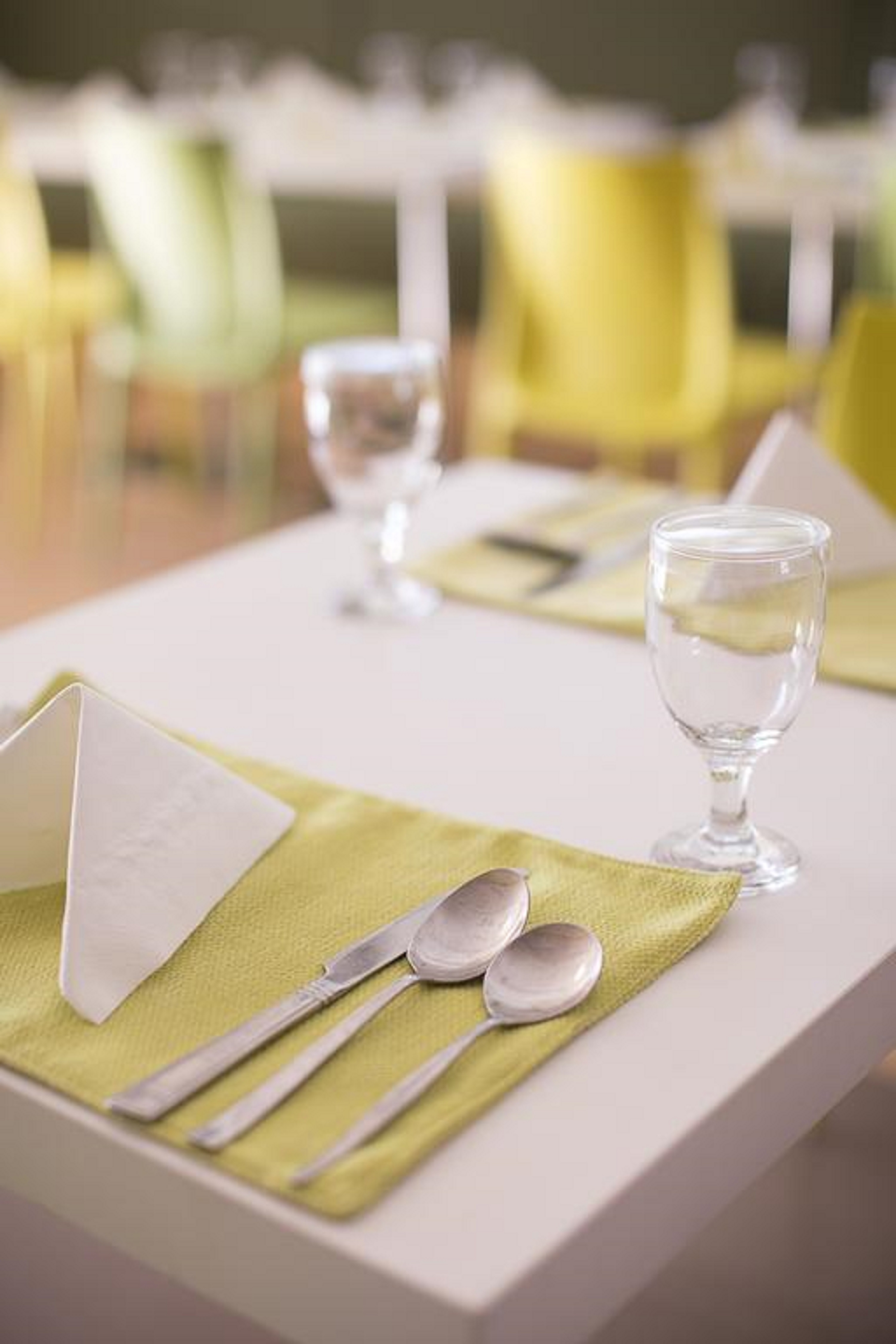 Zest Hotel Jemursari