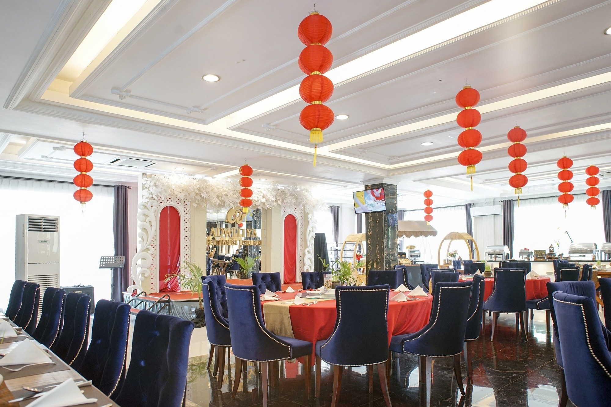 Adhiwangsa Hotel And Convention Hall