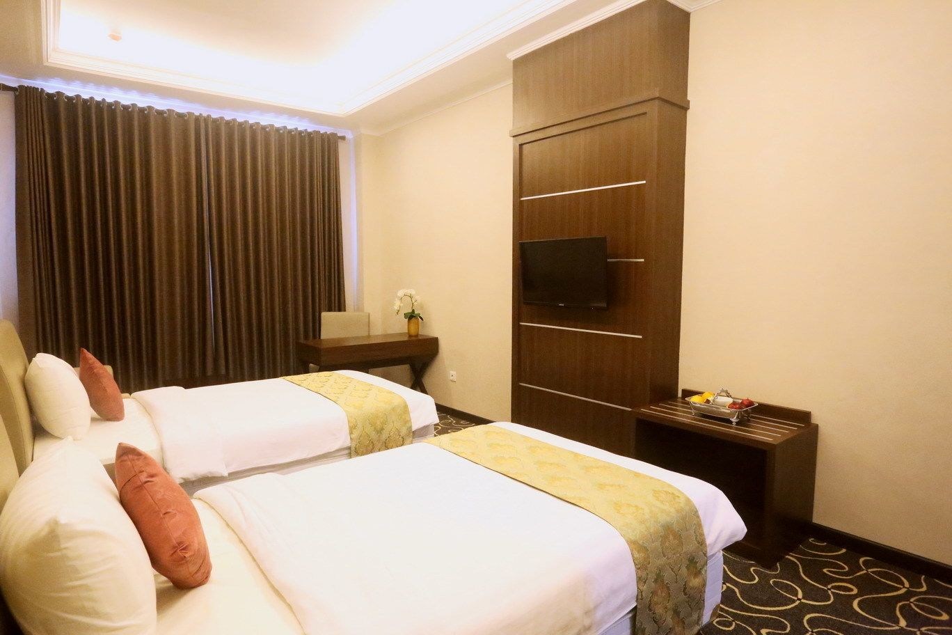 Adhiwangsa Hotel And Convention Hall