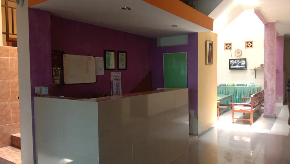 Anugrah Hotel by OYO Rooms
