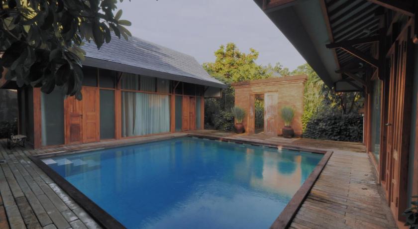 Ayom Java Village Solo