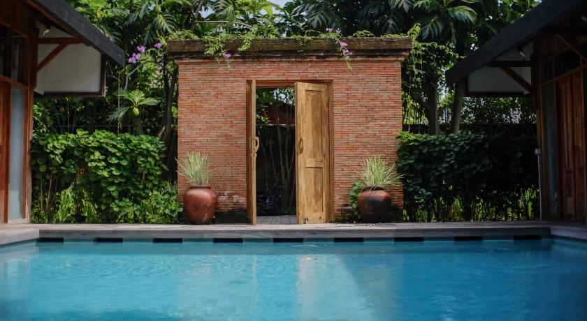 Ayom Java Village Solo