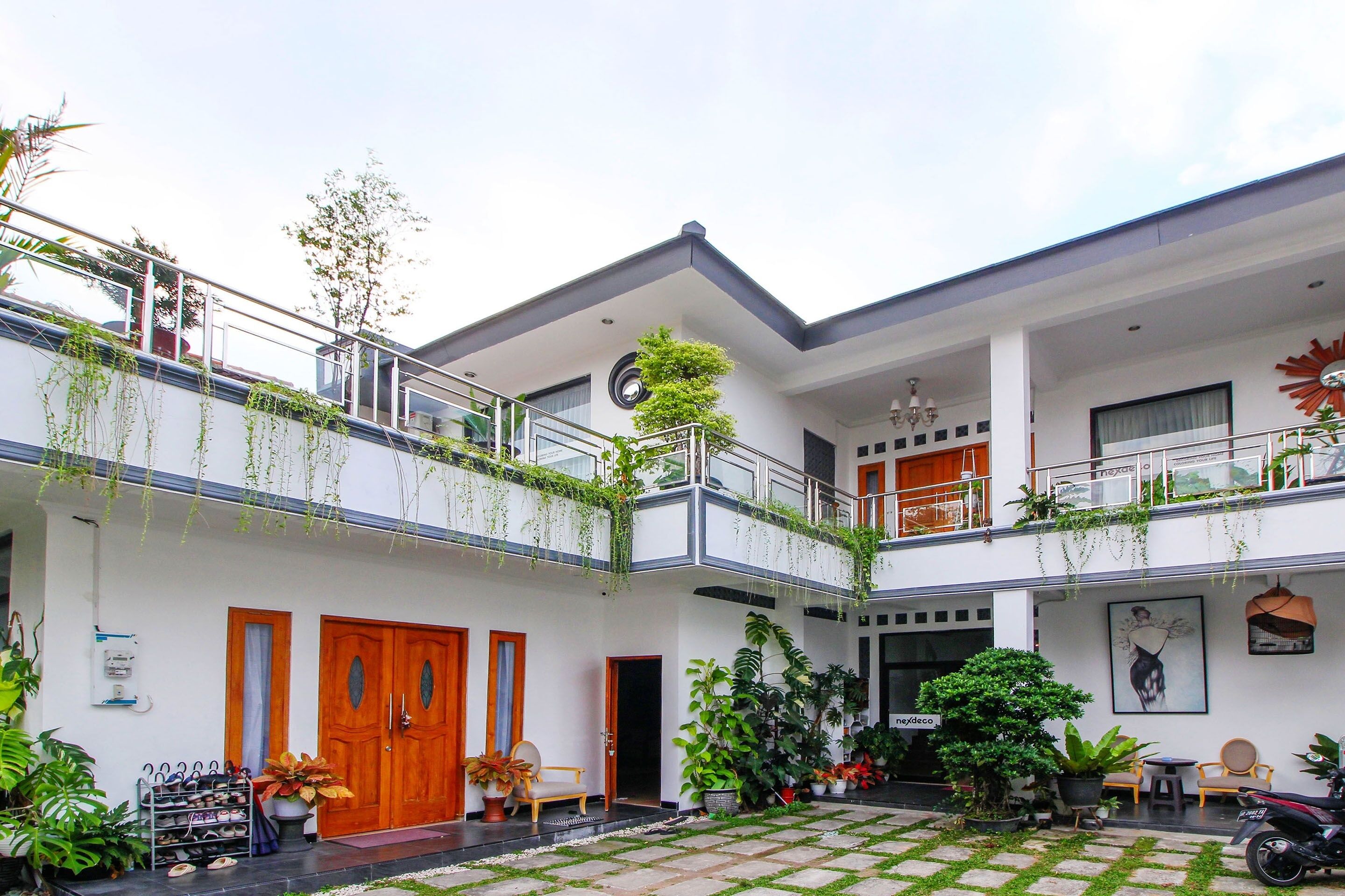 Collection O 91605 Nexdeco House Homestay
