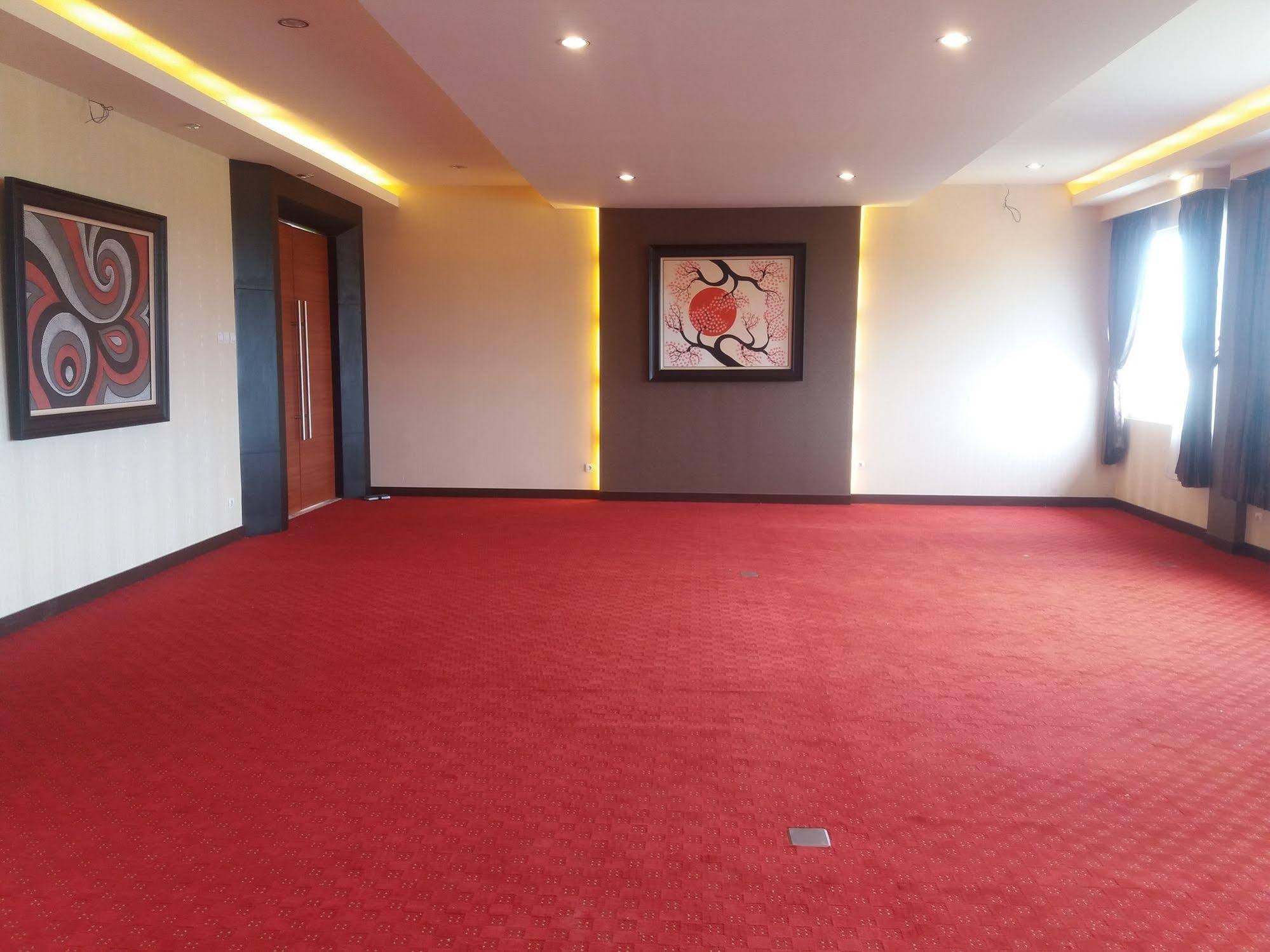 D'Madinah Residence Solo