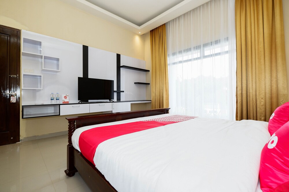 Erna's House Solo by OYO Rooms