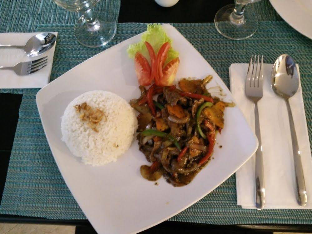 Grand Amira Hotel