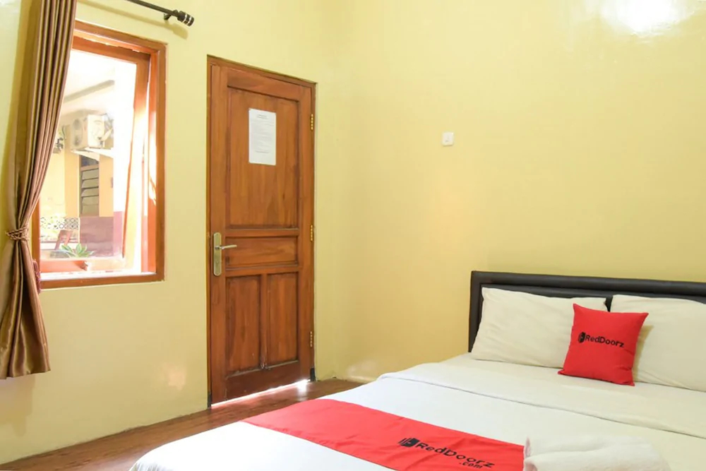 Guest House Punokawan by RedDoorz