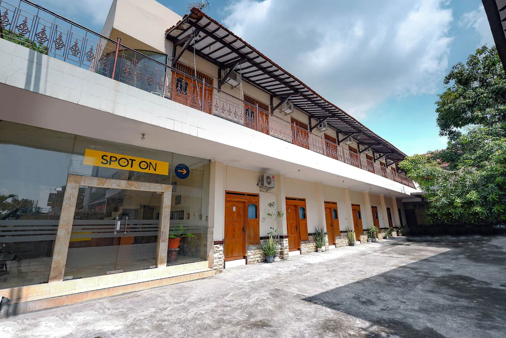 Hotel Mekar Sari by OYO