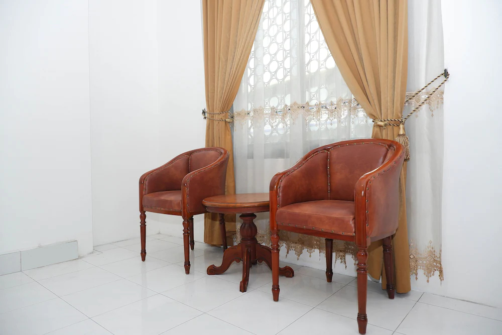 RedDoorz Plus at Hotel Surya Solo