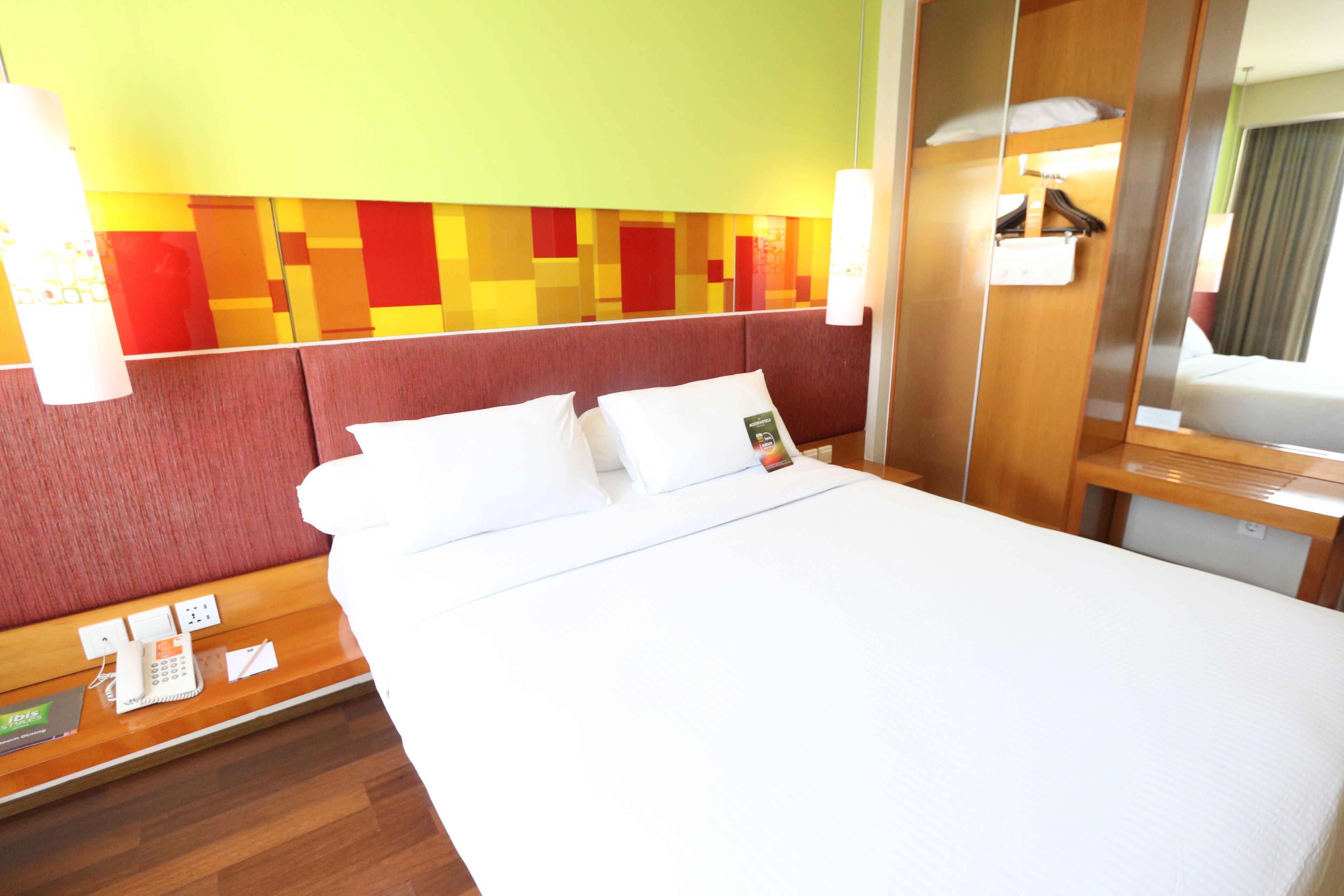 ibis Styles Solo