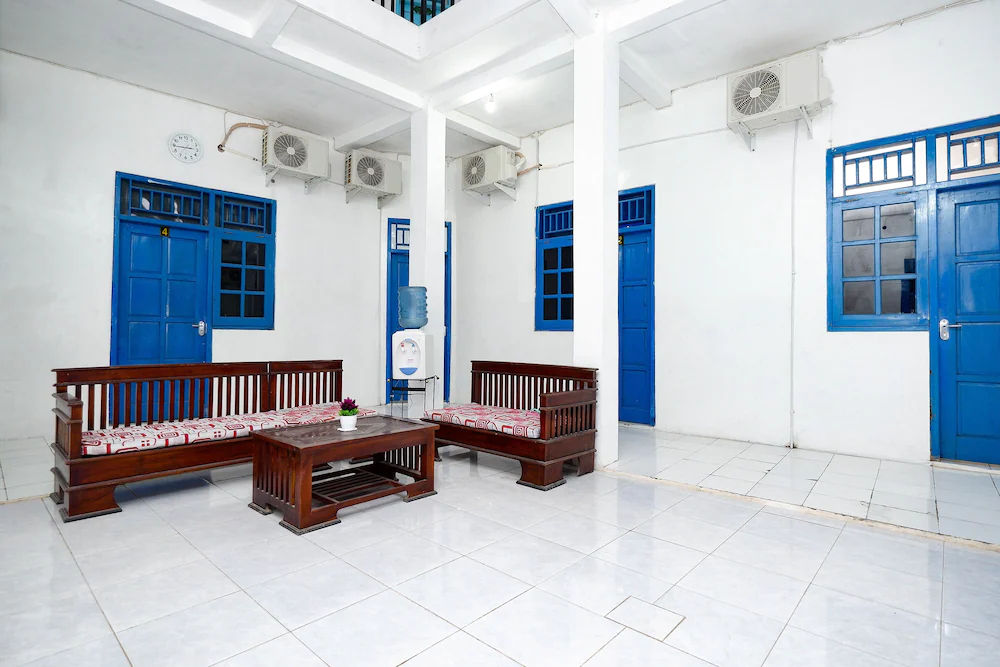 Indekost Putri Kikandrya by OYO Rooms