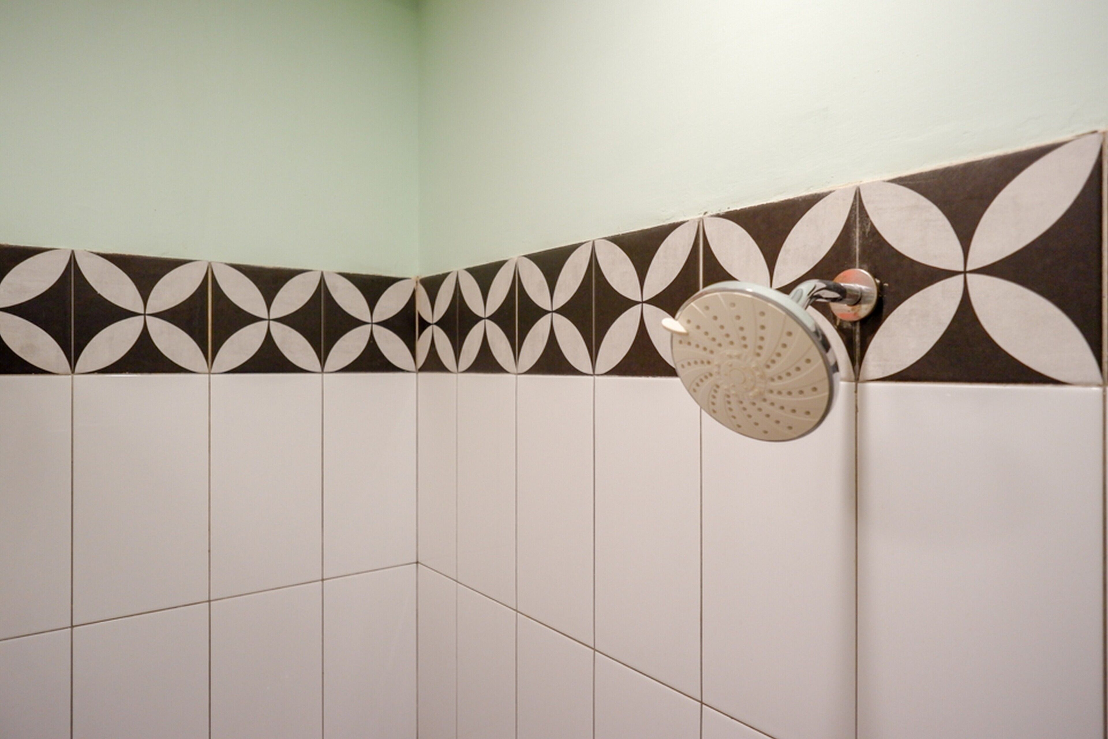 Inep Kayu Jebres by Reddoorz