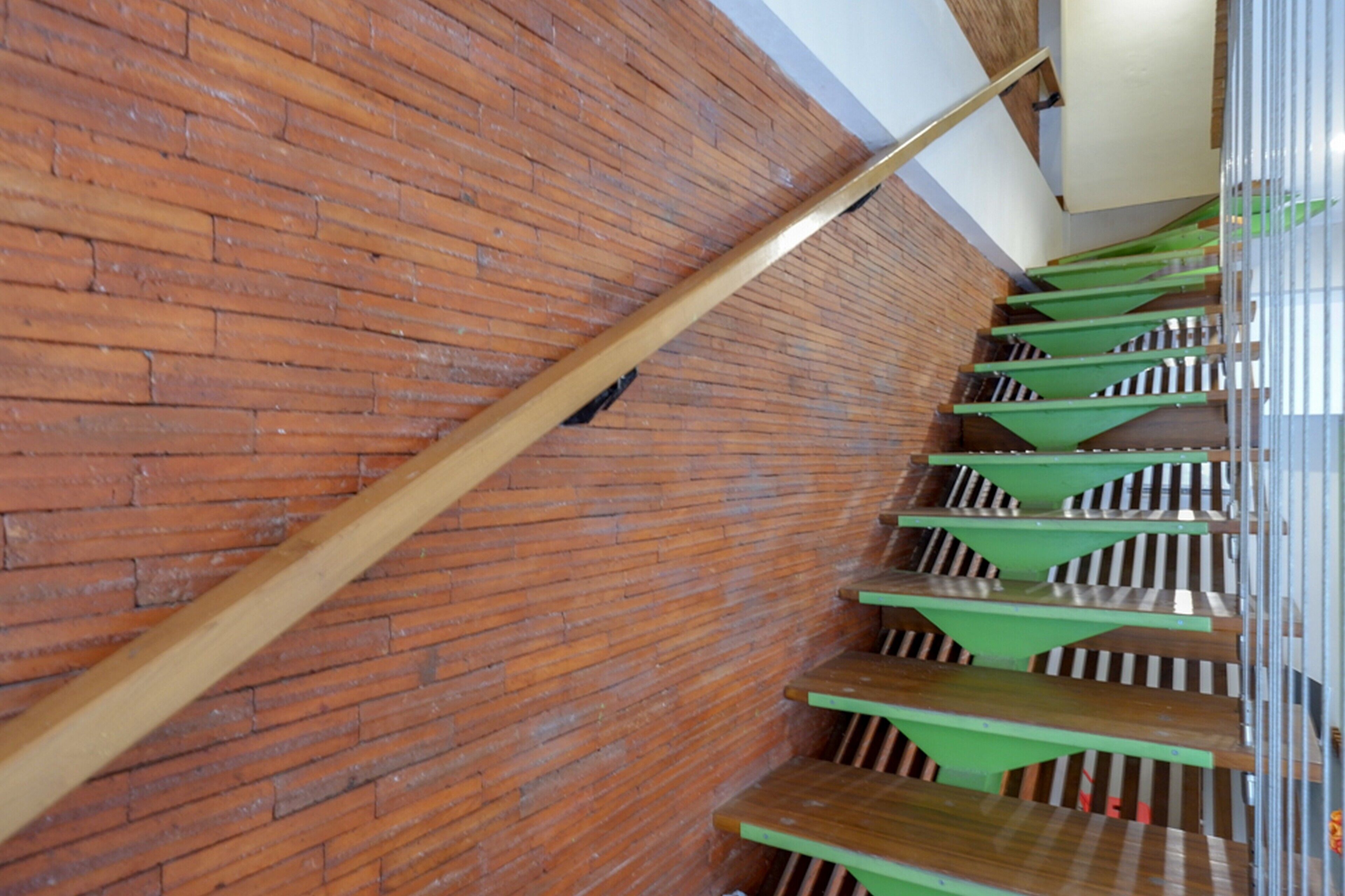 Inep Kayu Jebres by Reddoorz