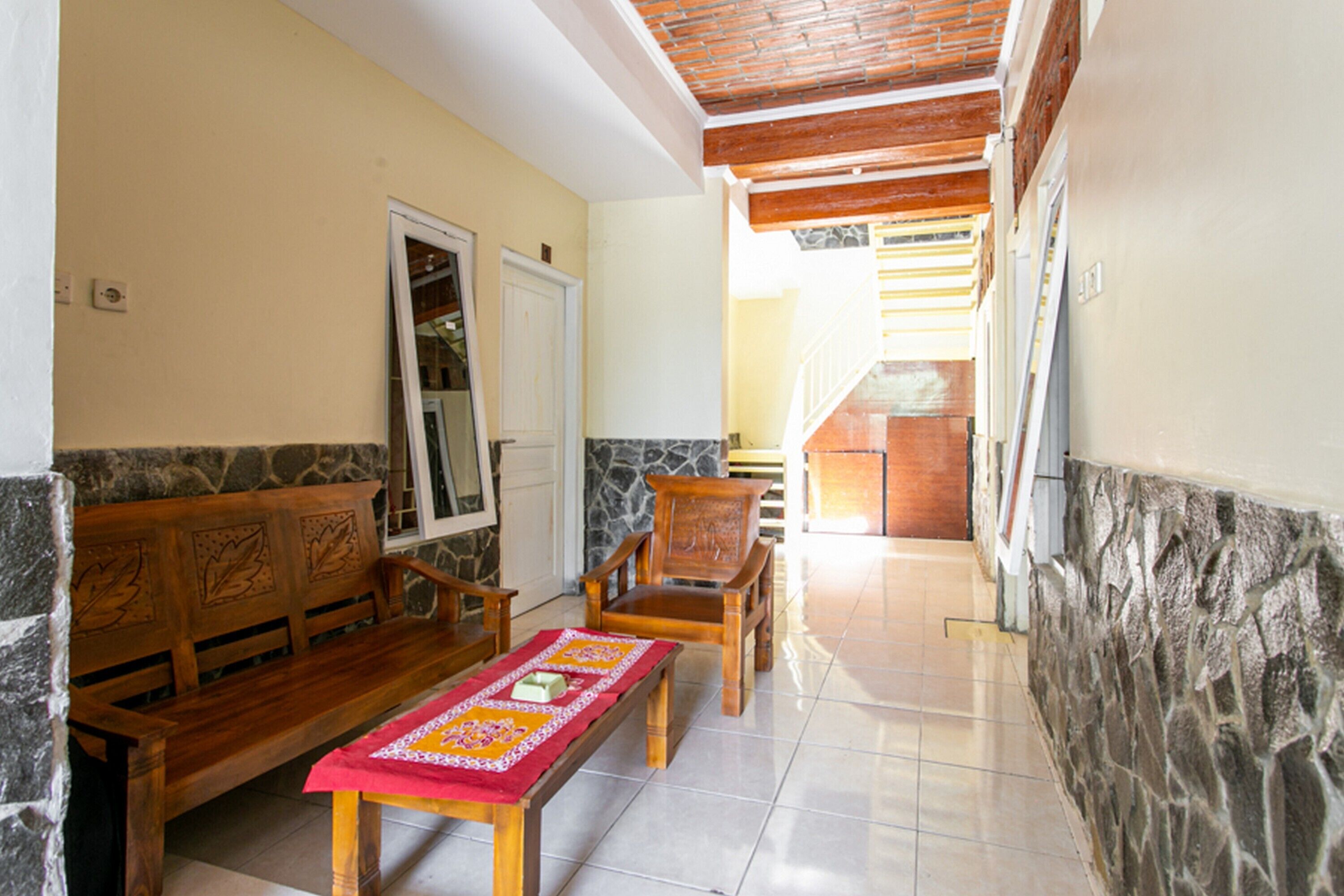 Kost Griya Hotasi by Reddoorz