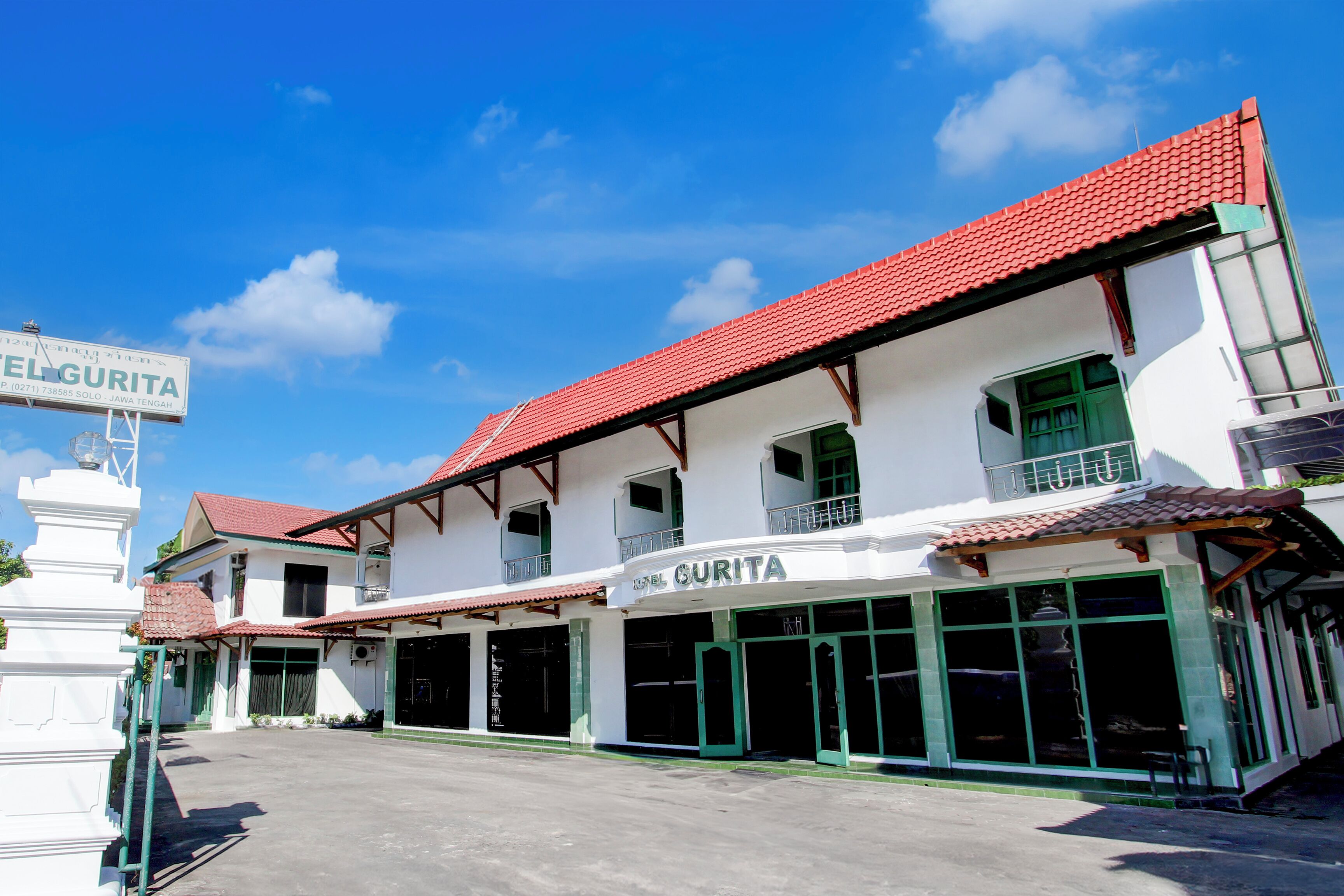 OYO 94082 Hotel Gurita