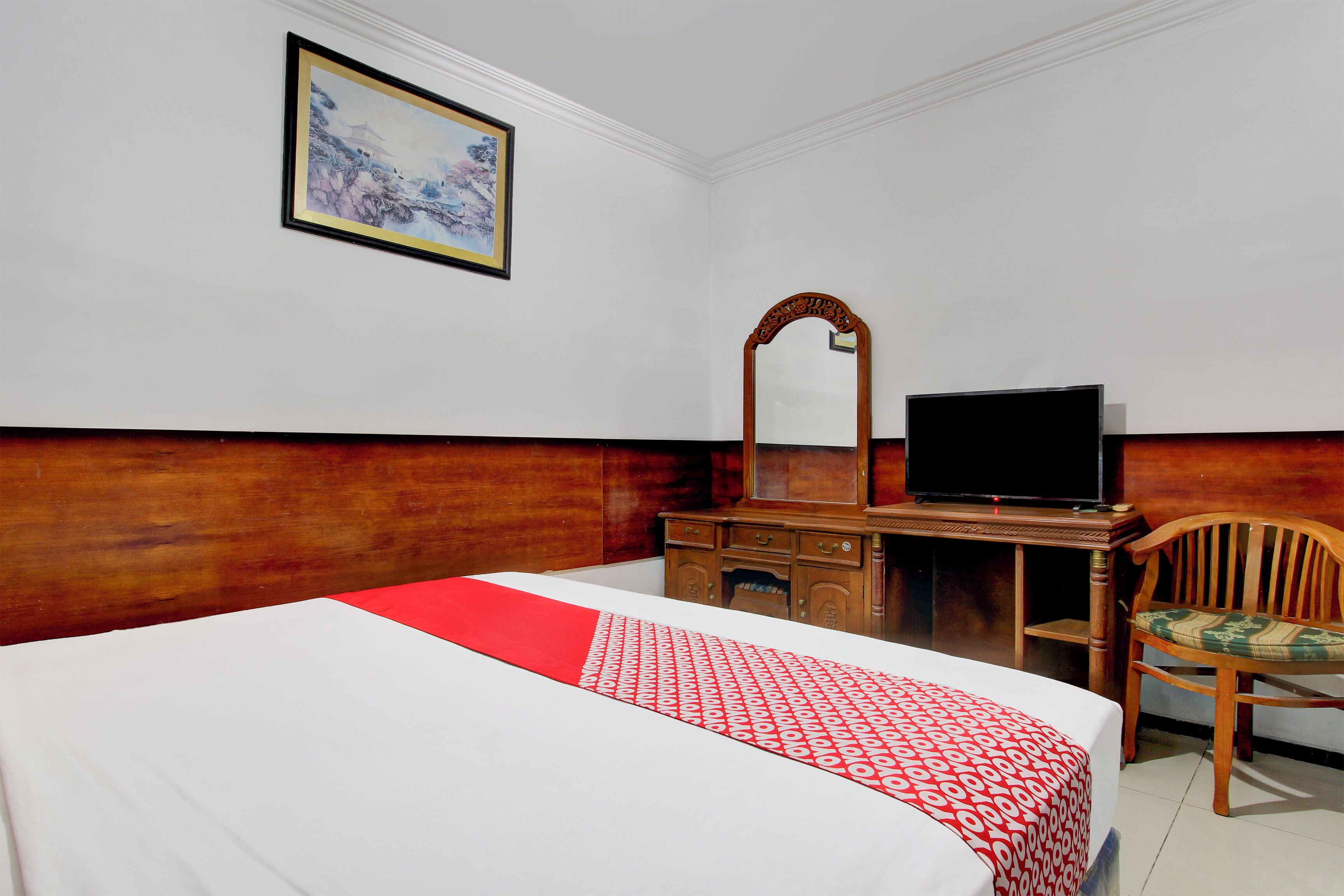 OYO 94082 Hotel Gurita