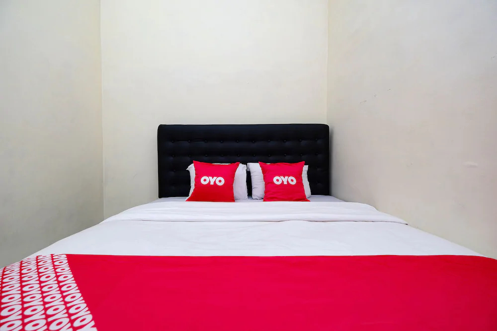 Santana Guest House by OYO Rooms