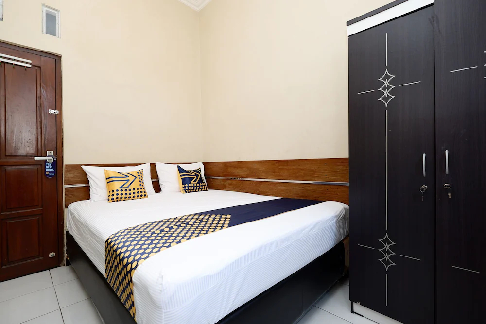 Solo Point Syariah by OYO Rooms