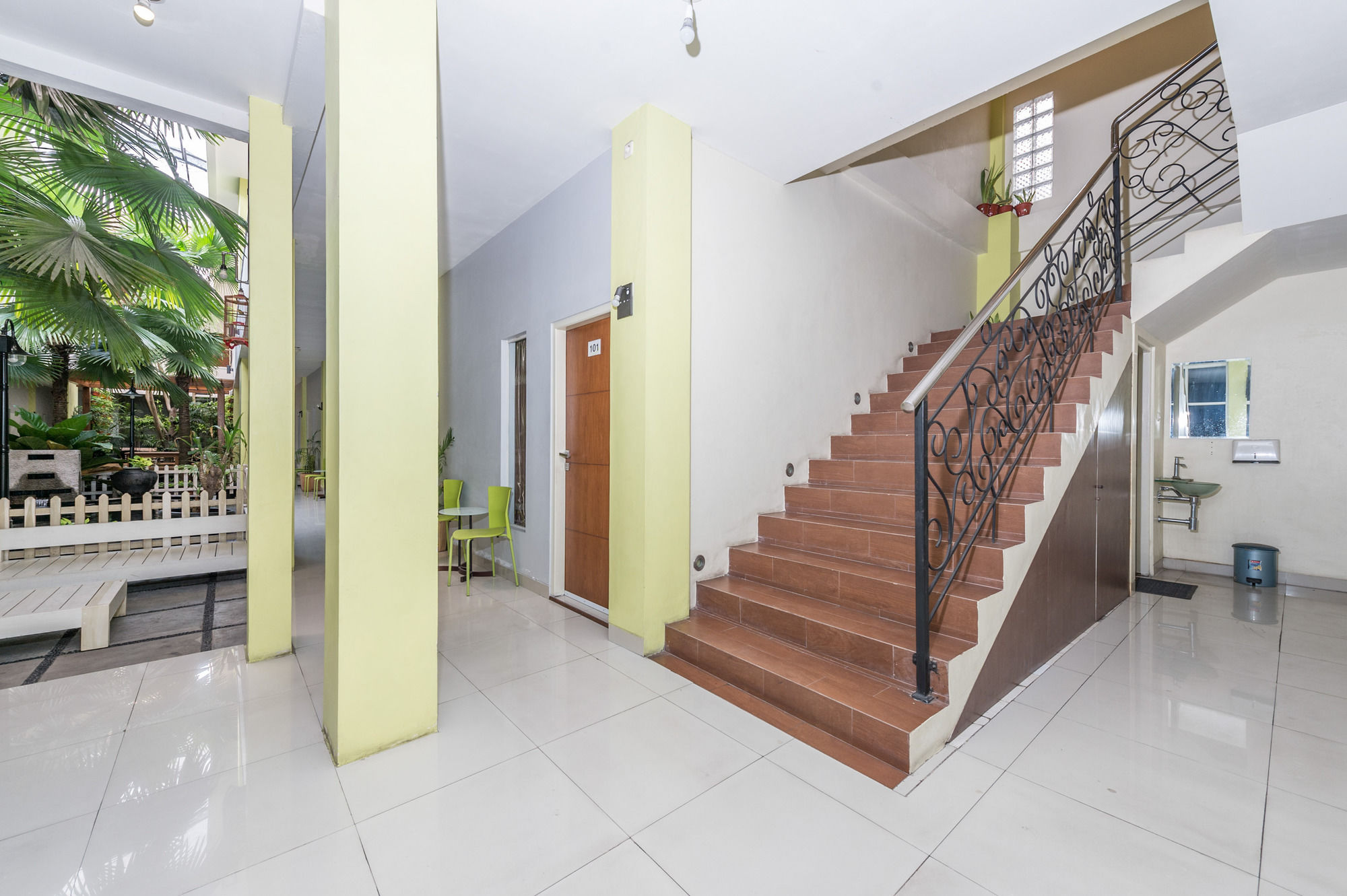 Zaen Hotel Syariah