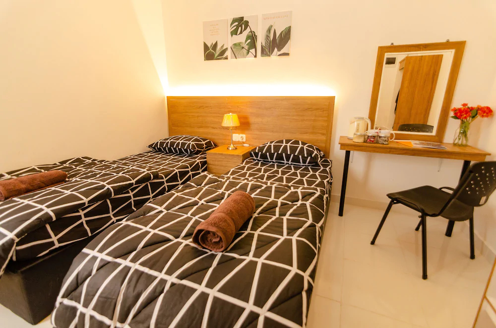 Aeropolis Apartment by Aparian Mediapura