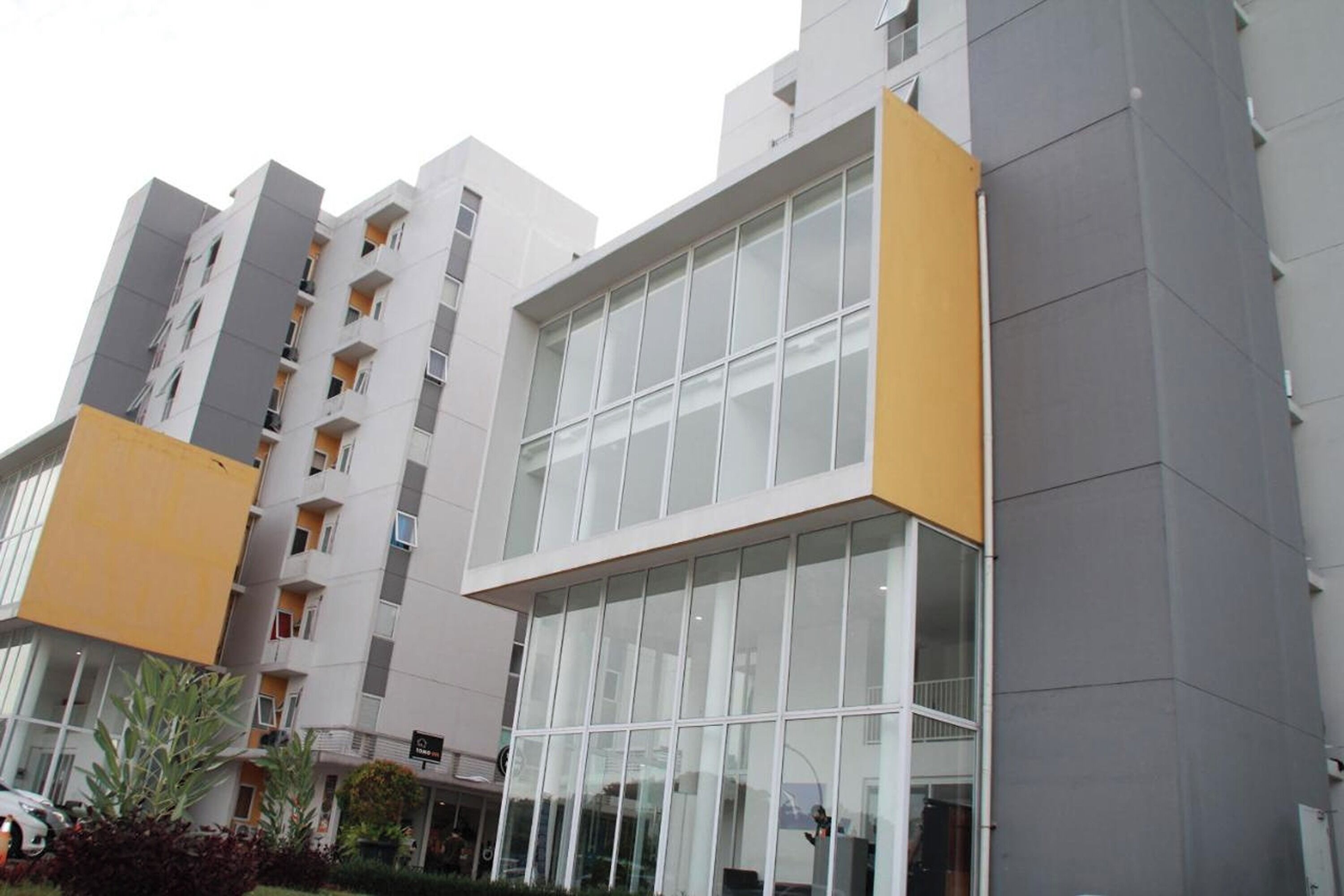 Barata Hotel Near Bandara Soekarno Hatta