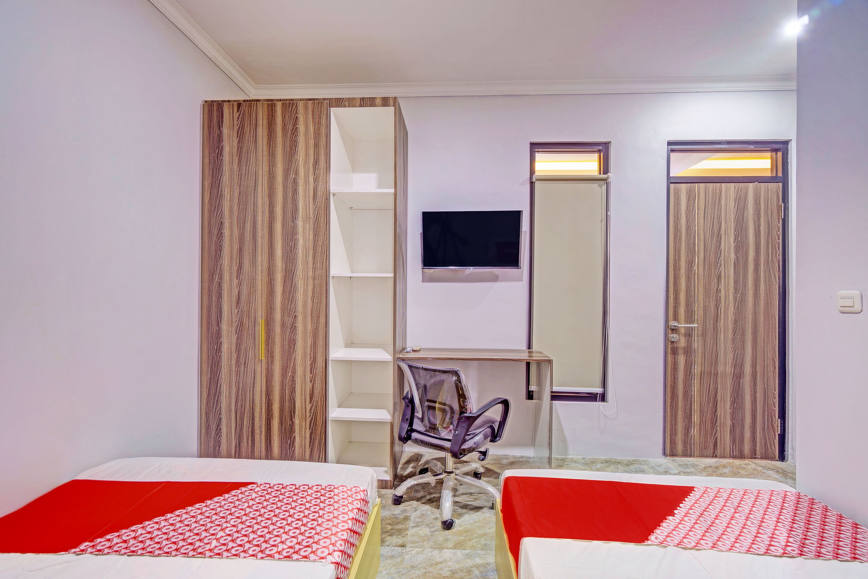 Capital O 93068 D Twinz House Syariah