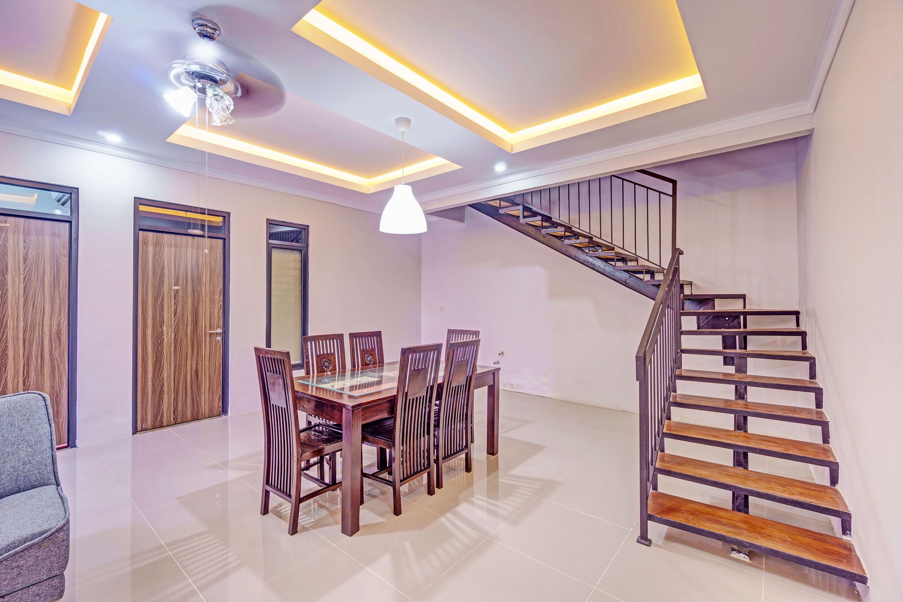 Capital O 93068 D Twinz House Syariah