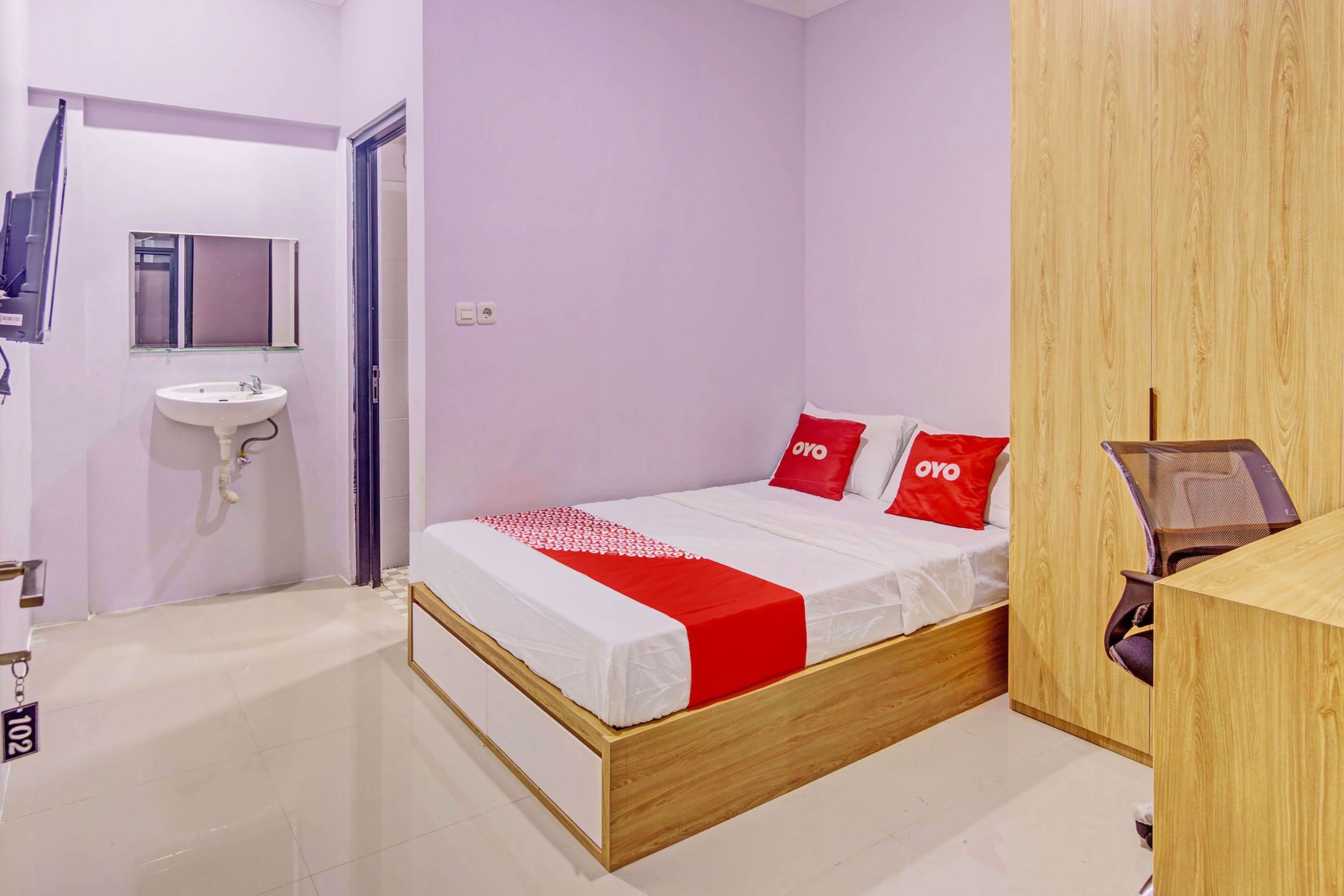 Capital O 93068 D Twinz House Syariah