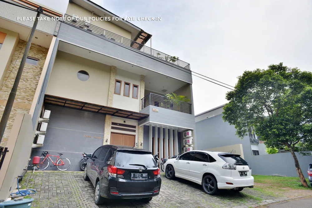 Casa Vanda Guesthouse & Accommodation by ZEN Rooms