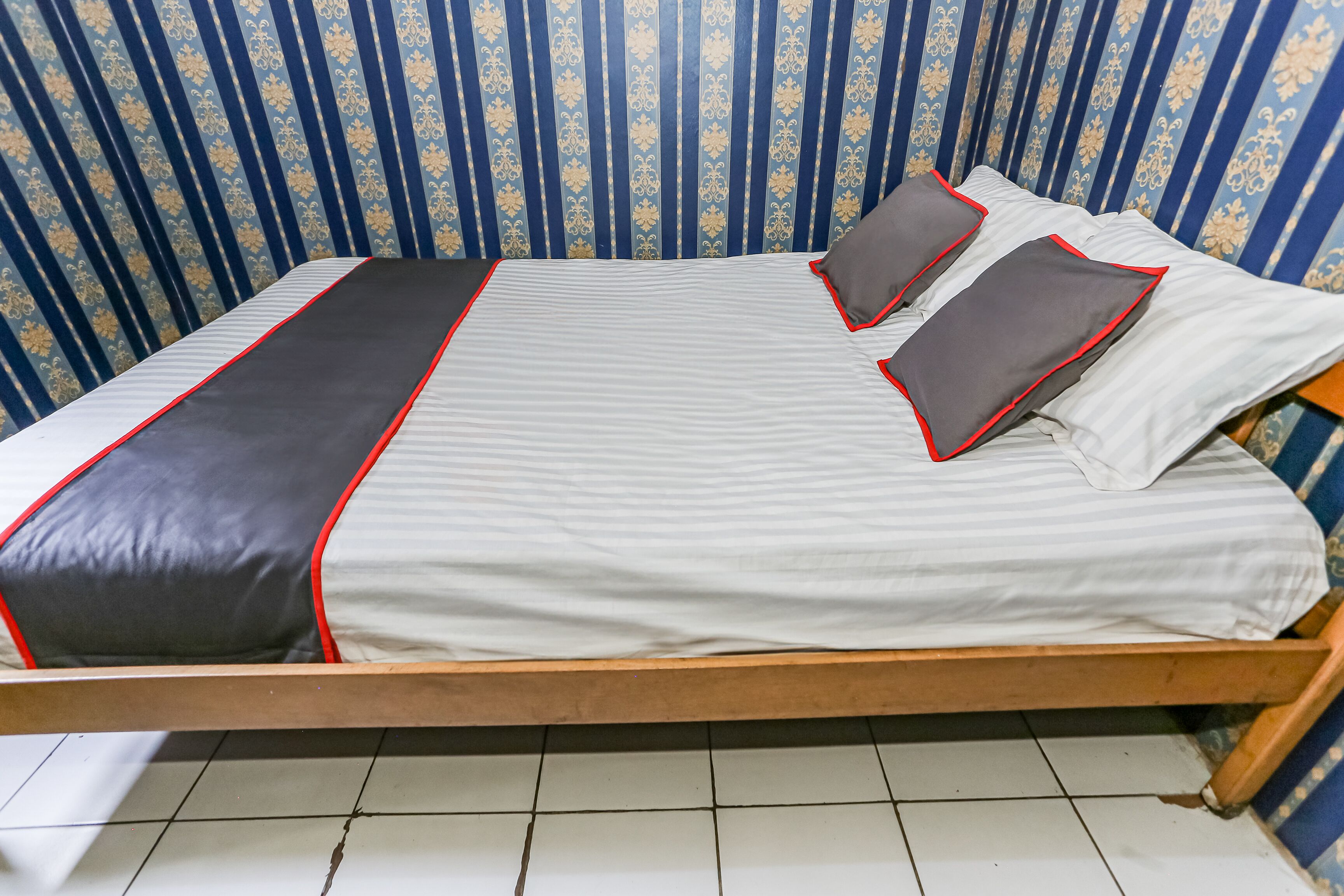 Collection O 93646 Grand Property By Maria