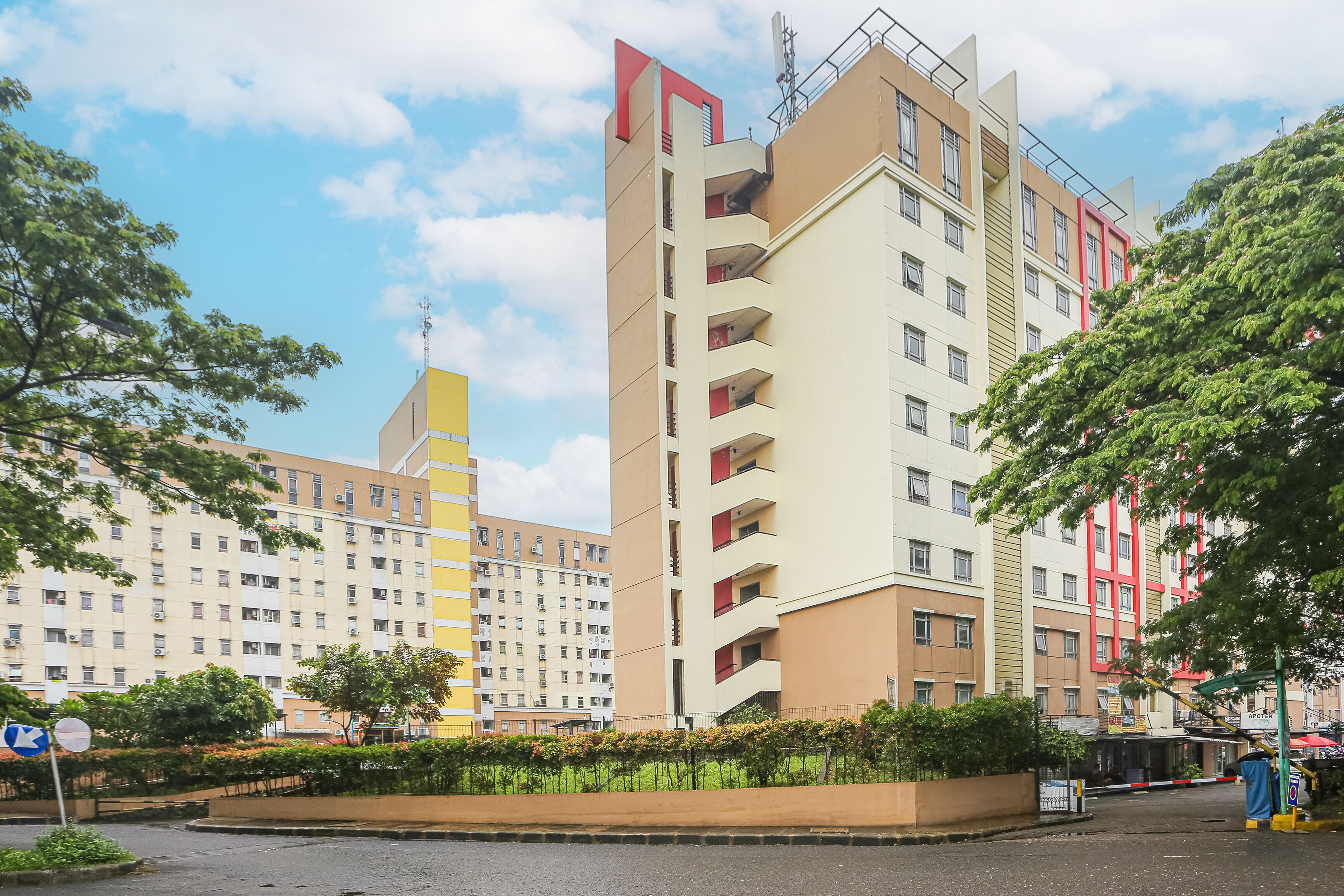 Collection O 93646 Grand Property By Maria