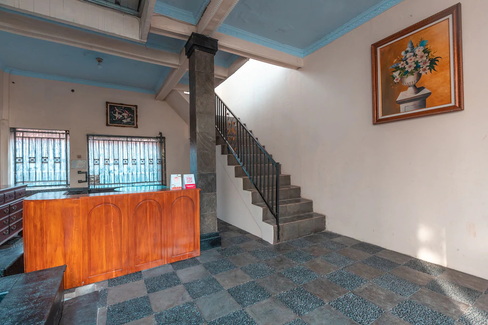 D'colonel Residence by OYO Rooms