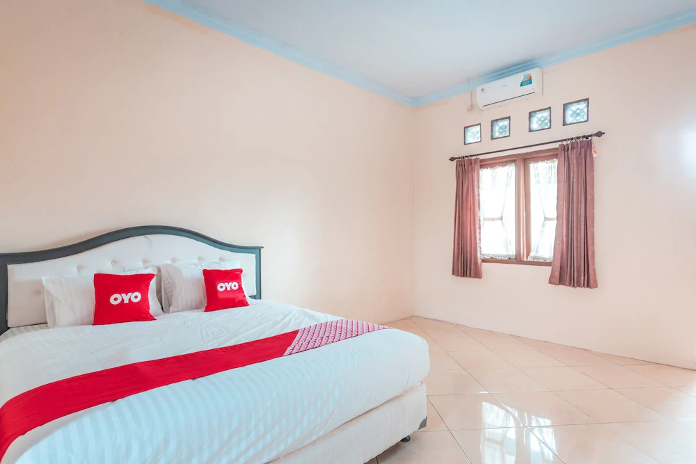 D'colonel Residence by OYO Rooms