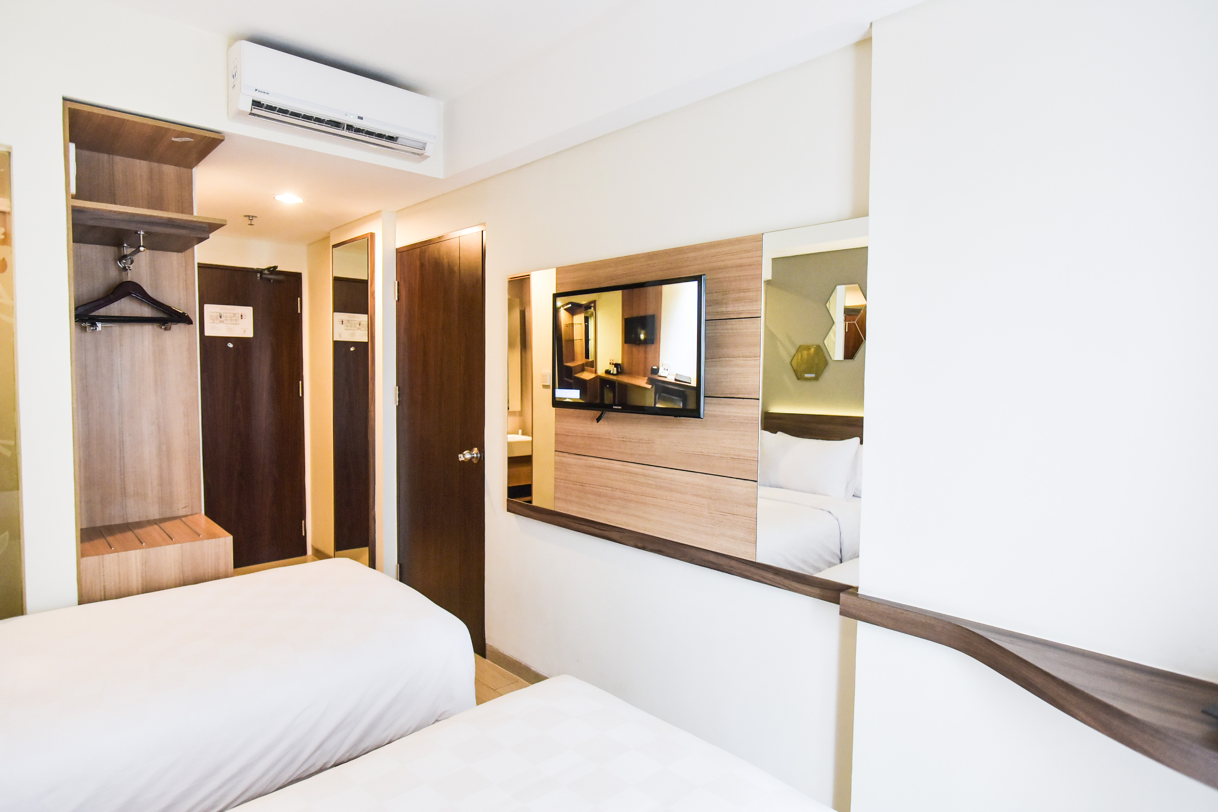 Golden Tulip Essential Tangerang