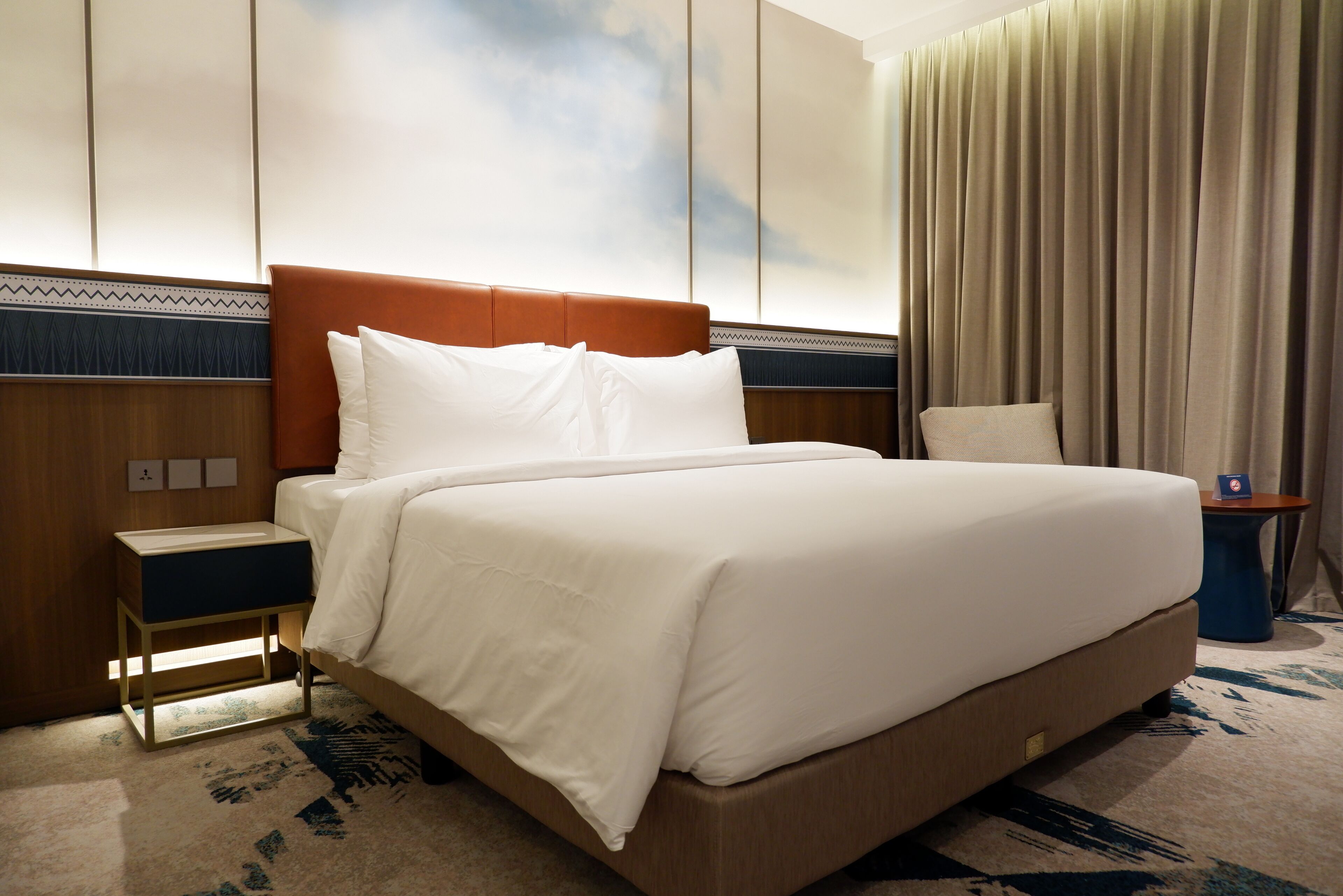 Grand Anara Airport Hotel