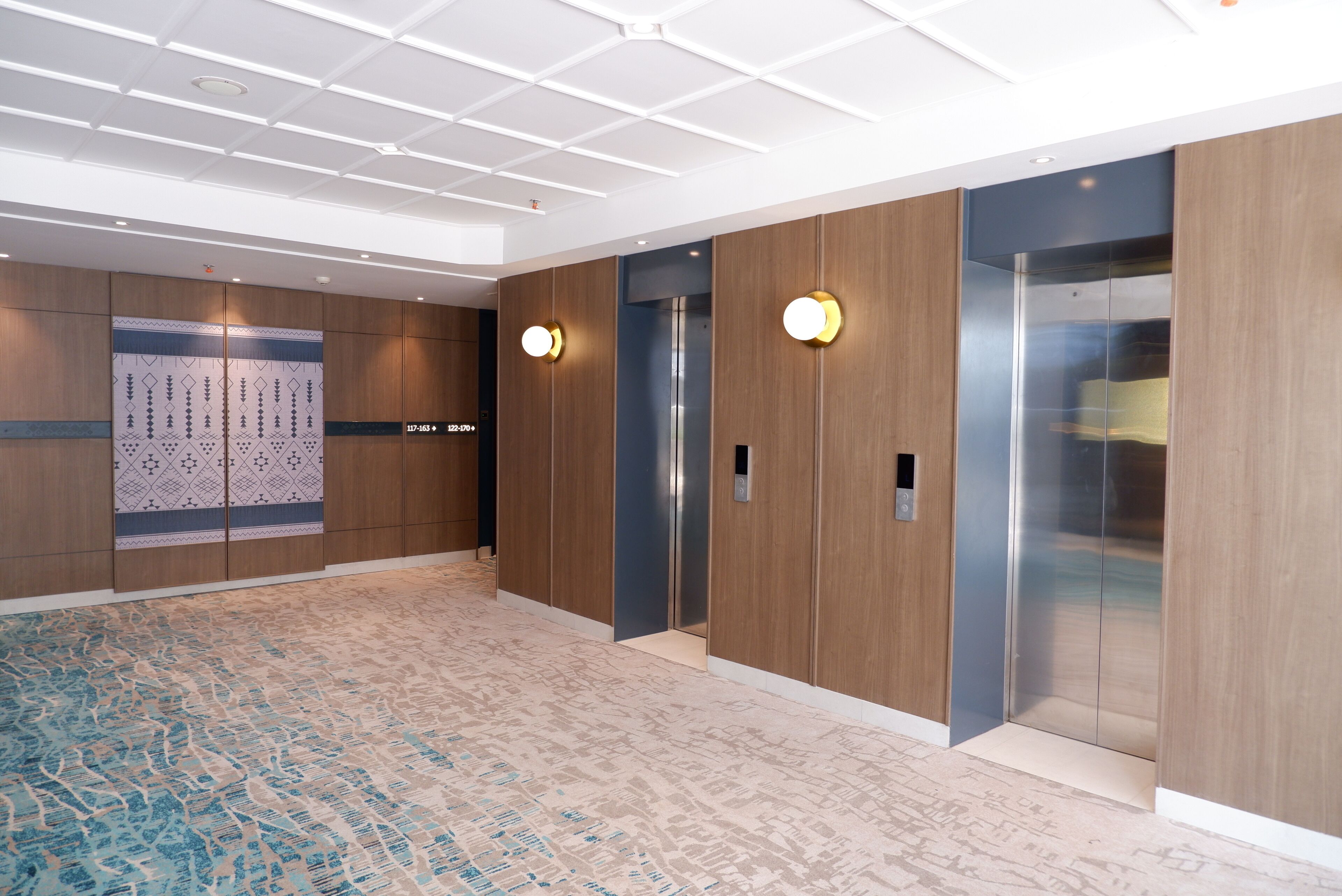 Grand Anara Airport Hotel