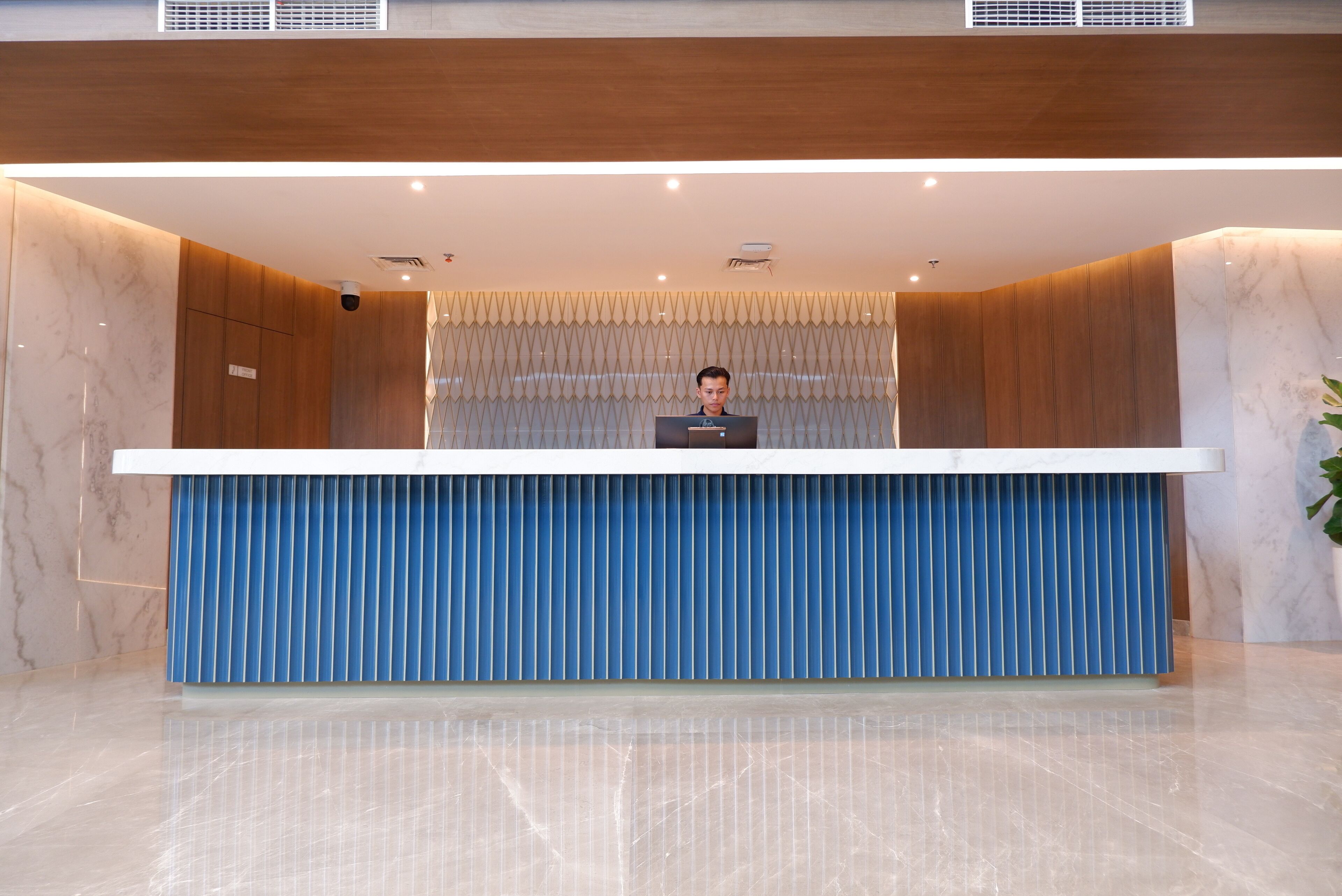 Grand Anara Airport Hotel