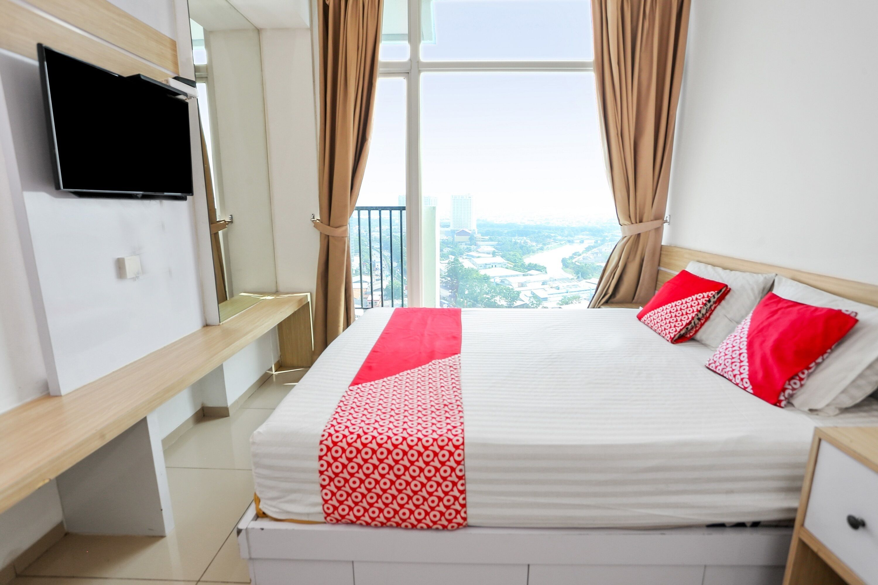 OYO 93432 Tree Room Hotel