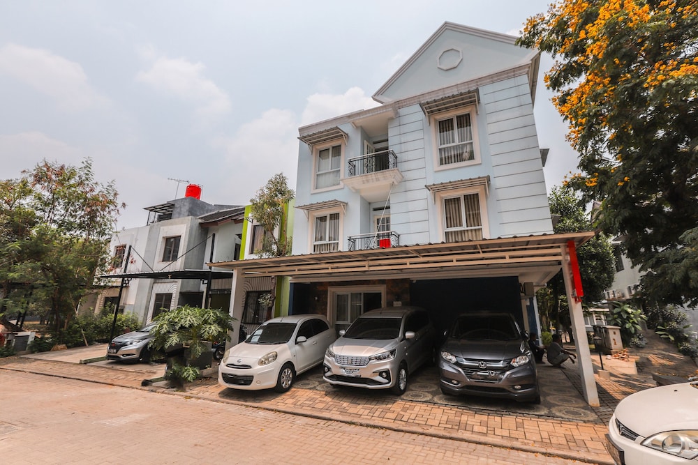 Studento Guest House by OYO Rooms
