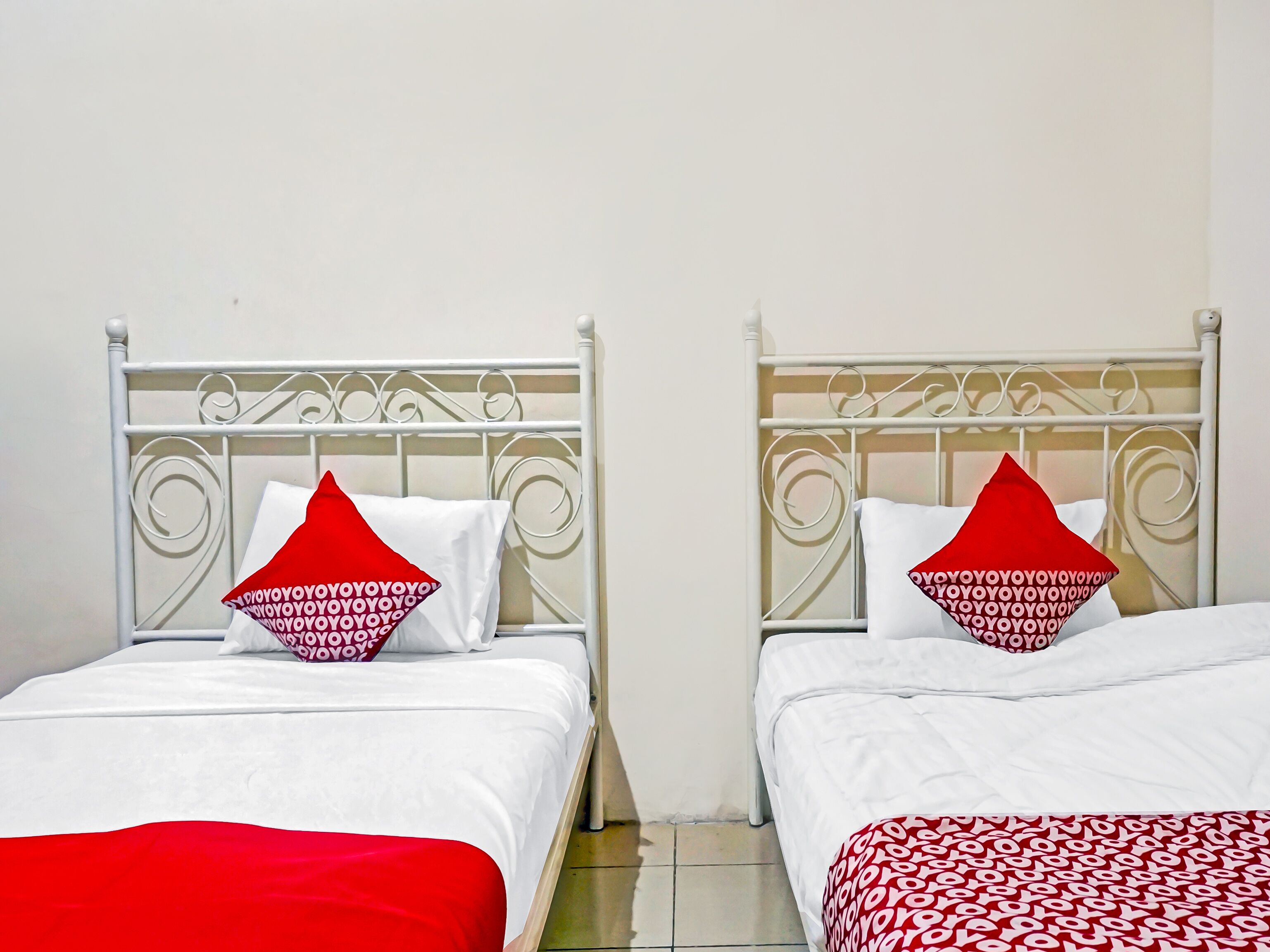 Super Oyo 90689 Lily House