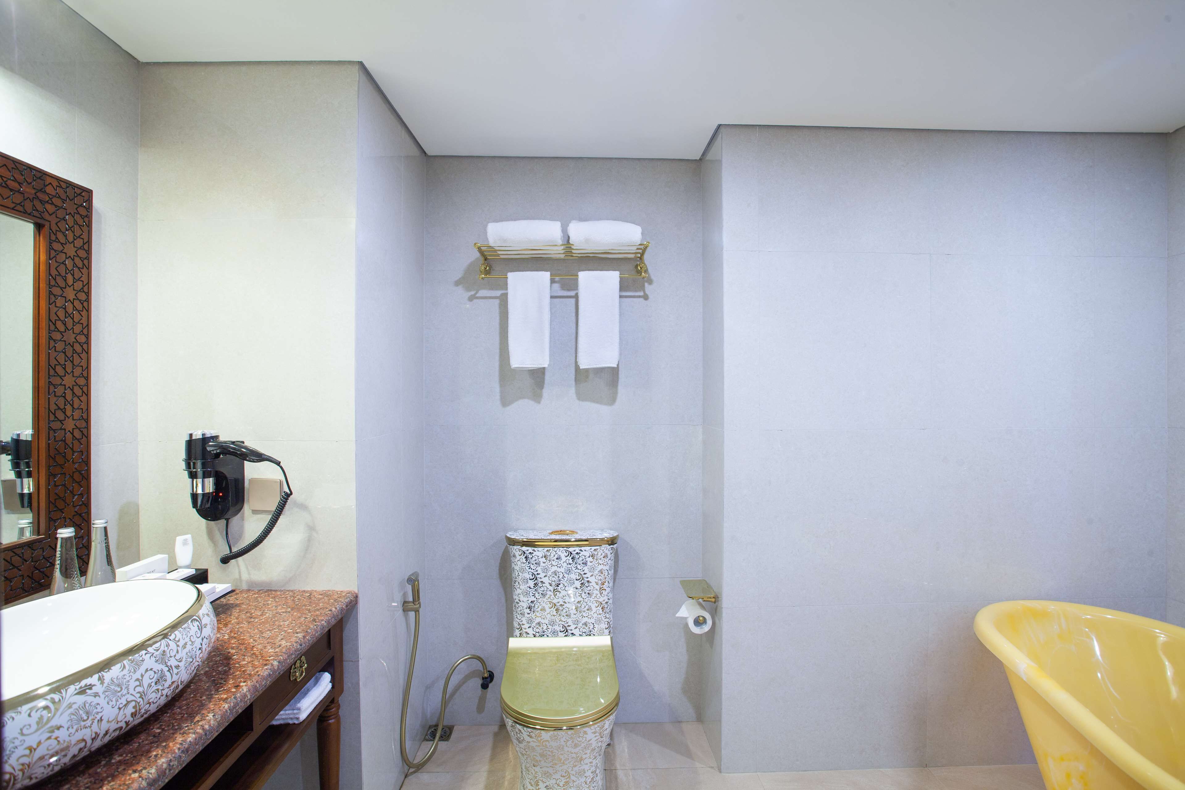 Alhambra Hotel & Convention, BW Signature Collection