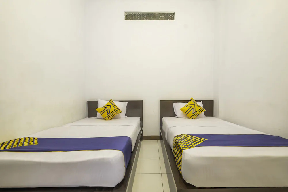Hotel Aden 2 Syariah by OYO Rooms
