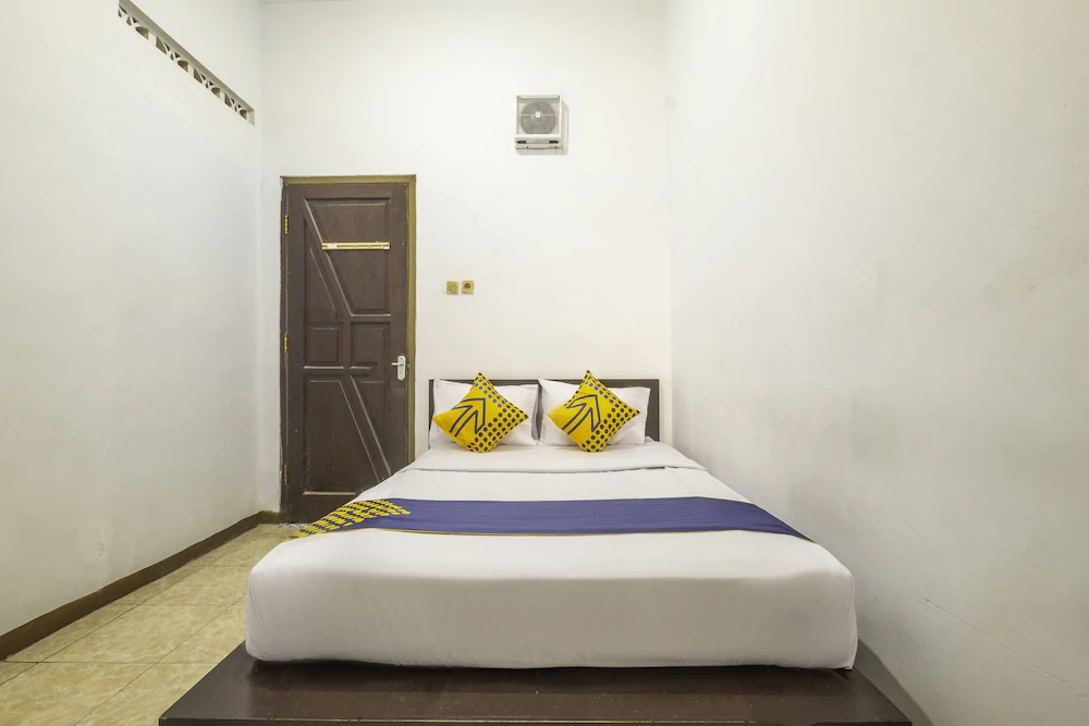 Hotel Aden 2 Syariah by OYO Rooms